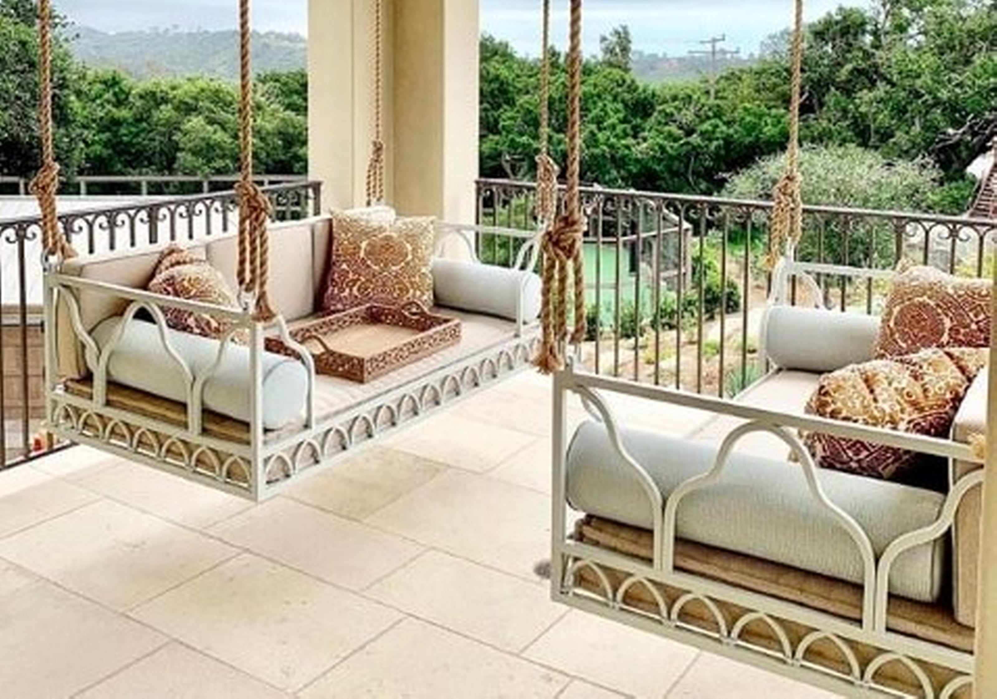 Beecham Metal Day Bed Swing