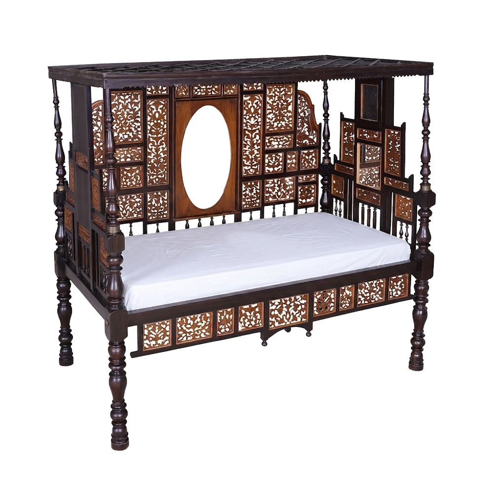 Scobell Antique Day Bed