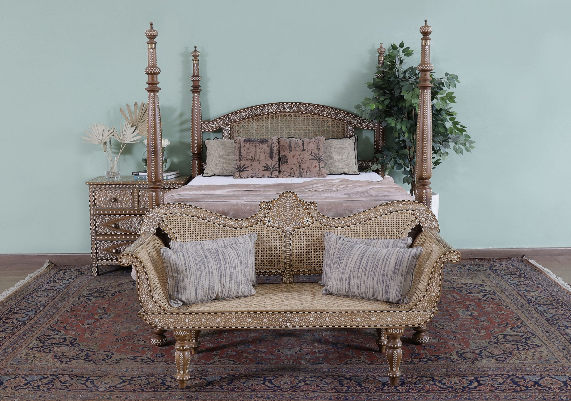 Tarbert Divan