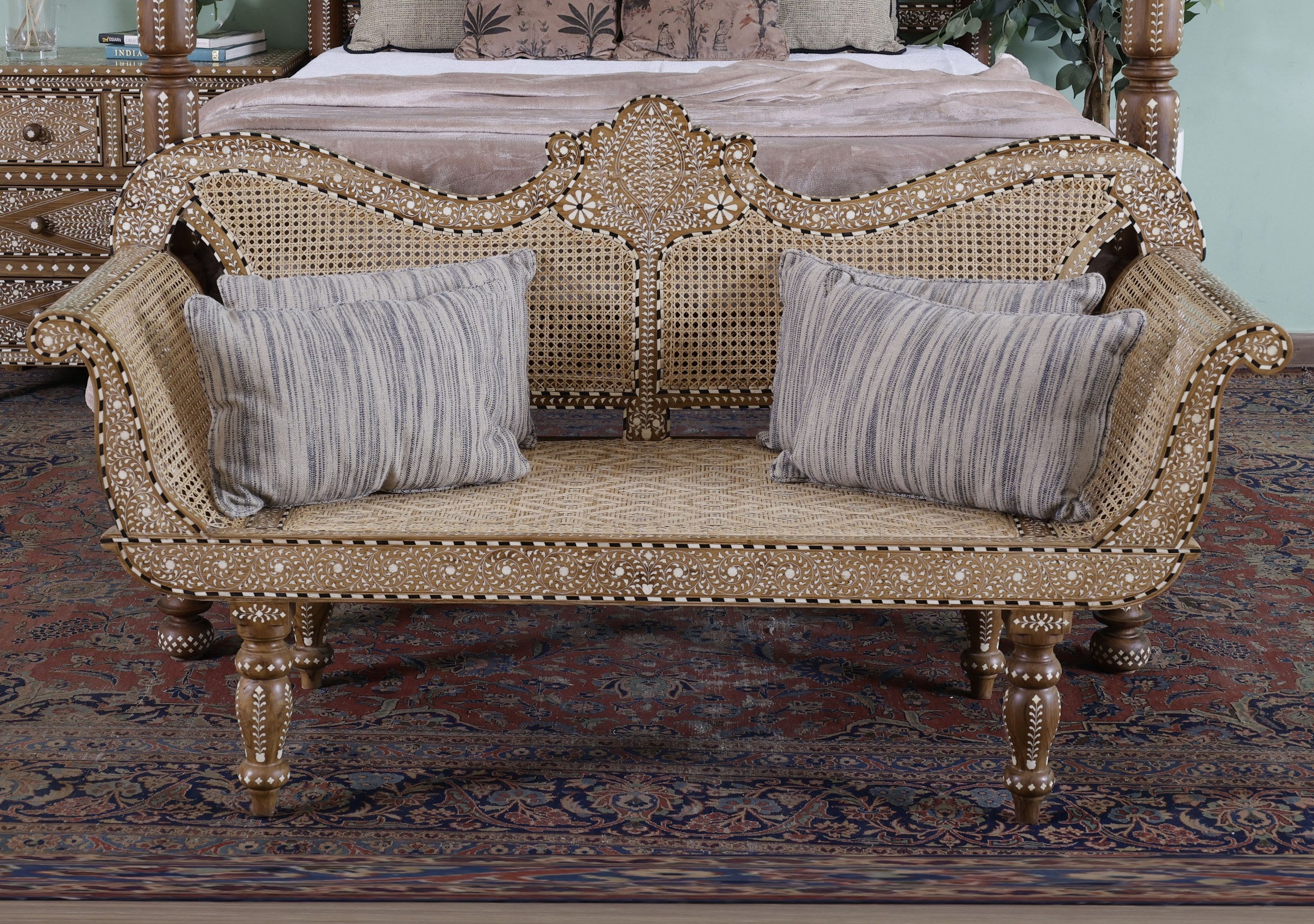 Tarbert Divan