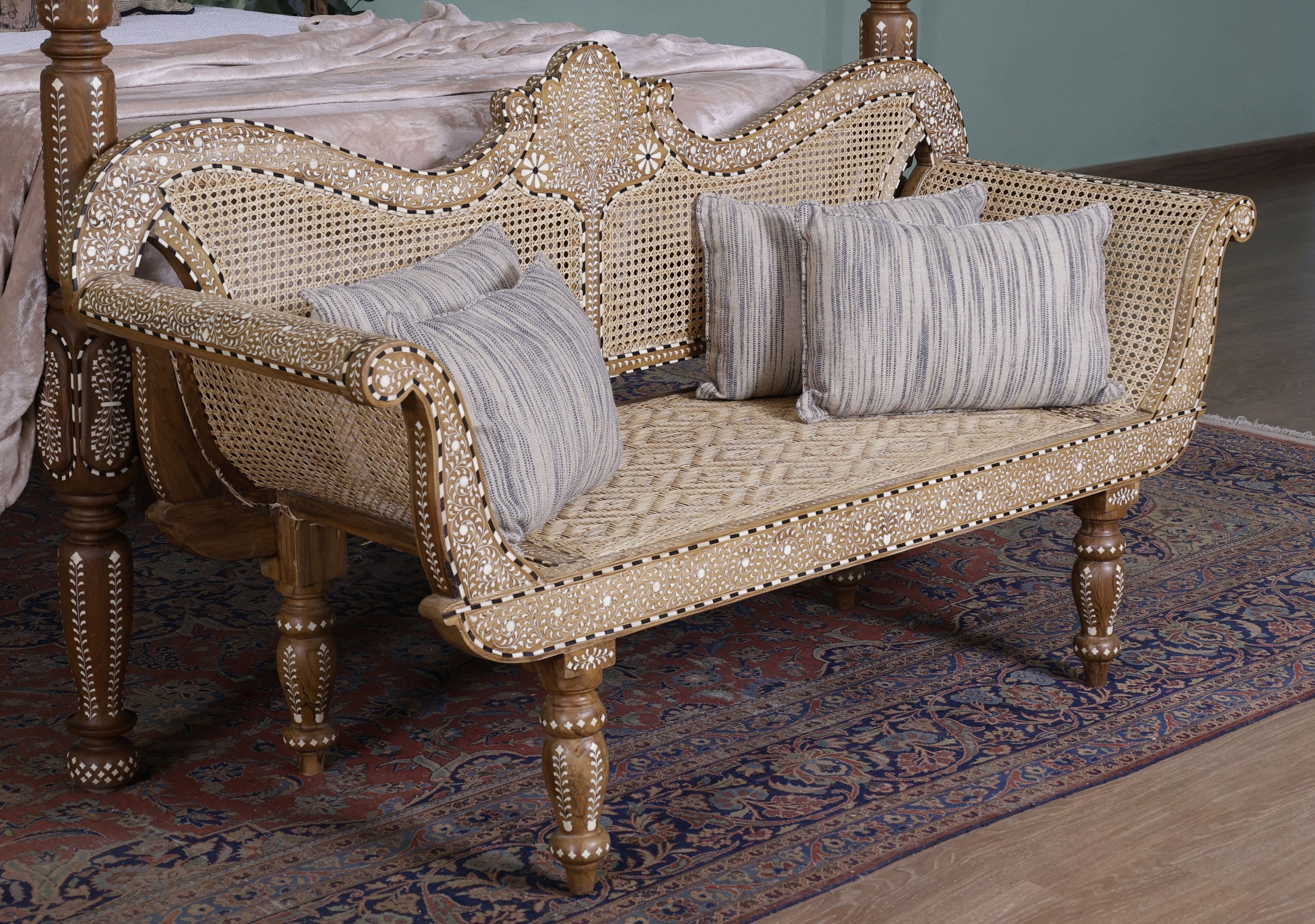 Tarbert Divan