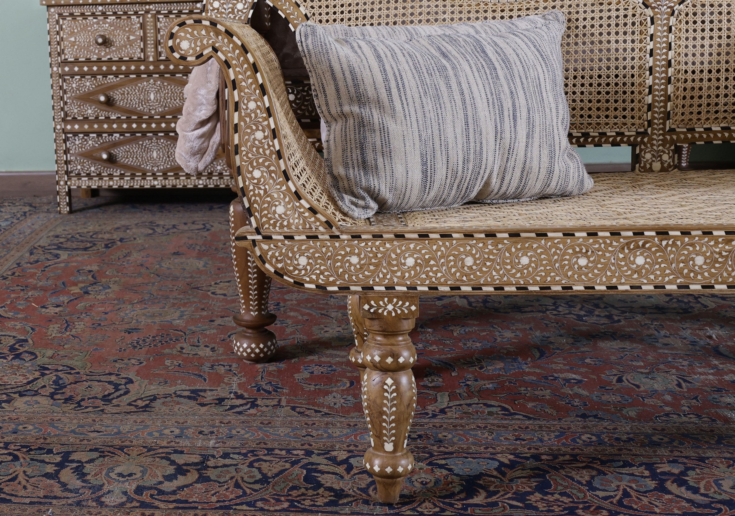 Tarbert Divan