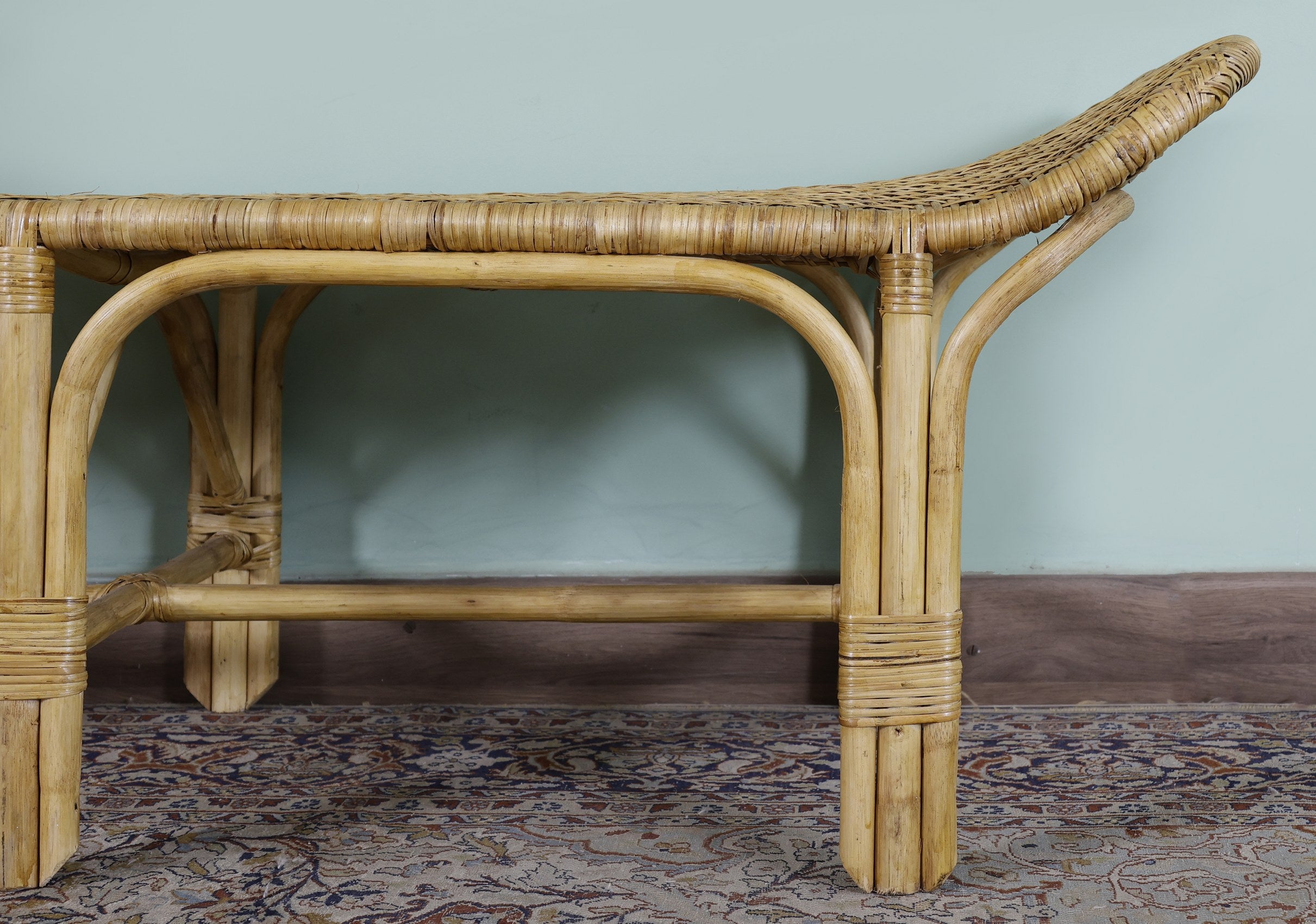 Gleadel Bench