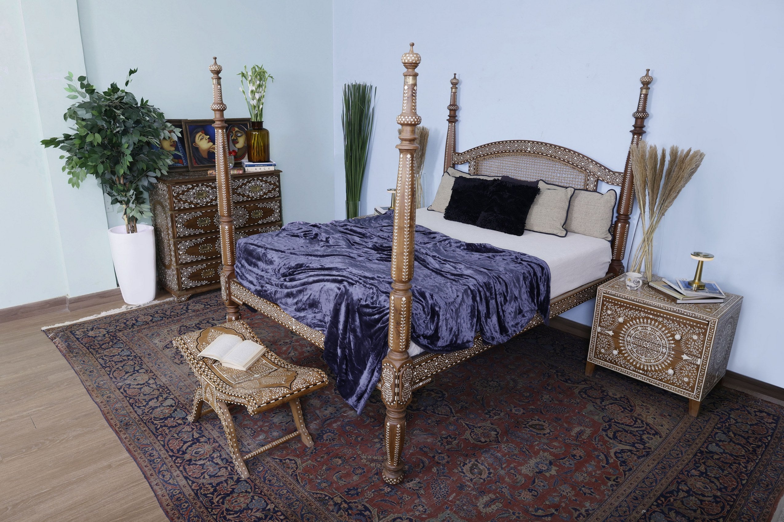 Downing Poster Bed