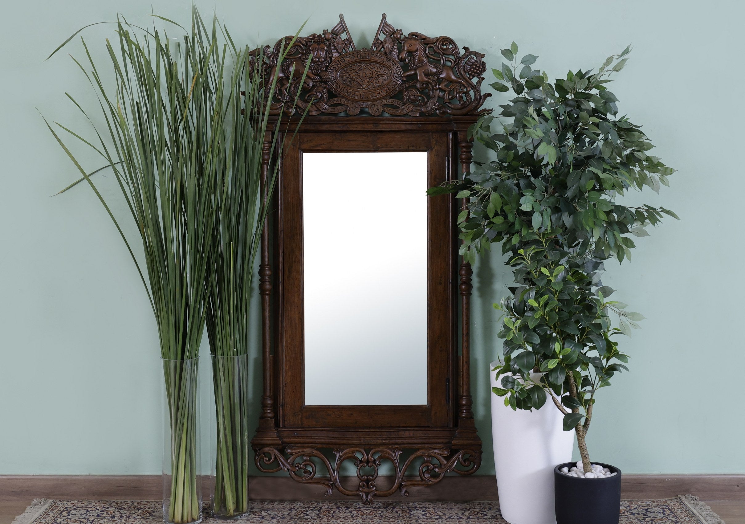 Haskard Mirror Frame