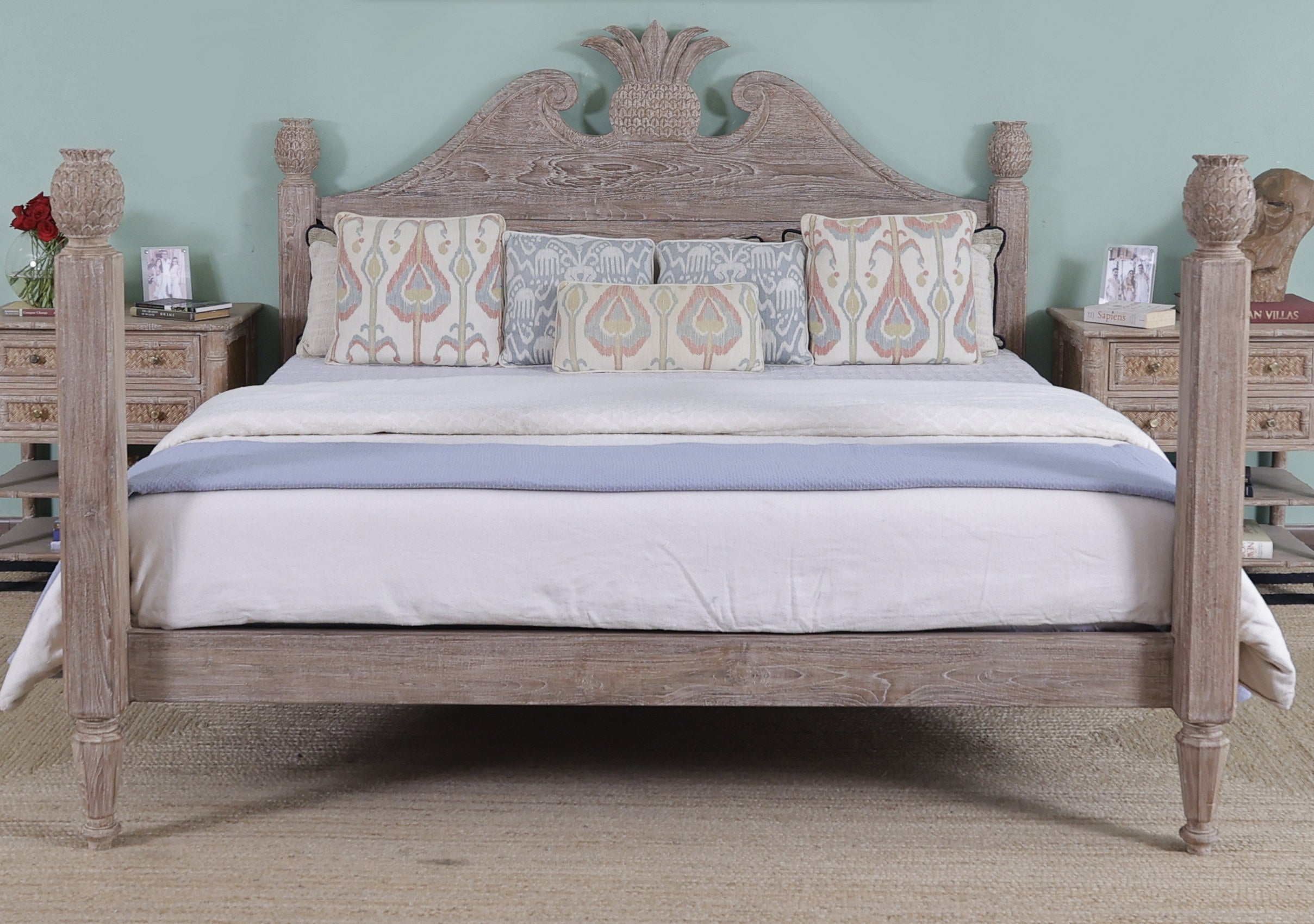 Thorseby Poster Bed
