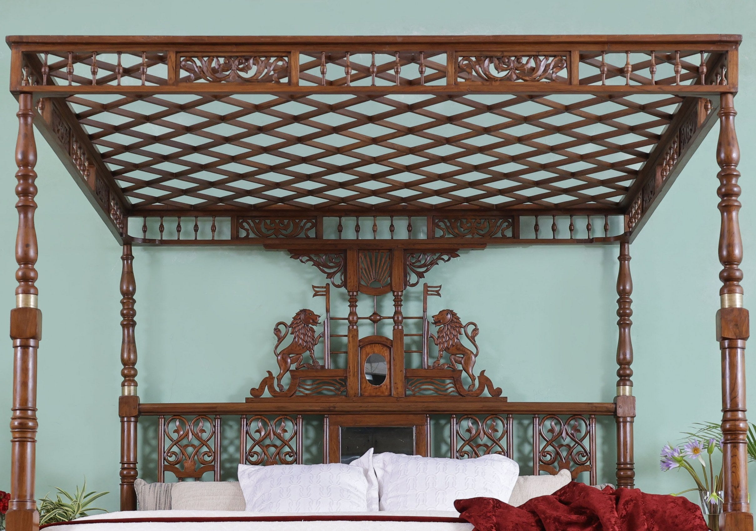 Lloyd antique Poster Bed