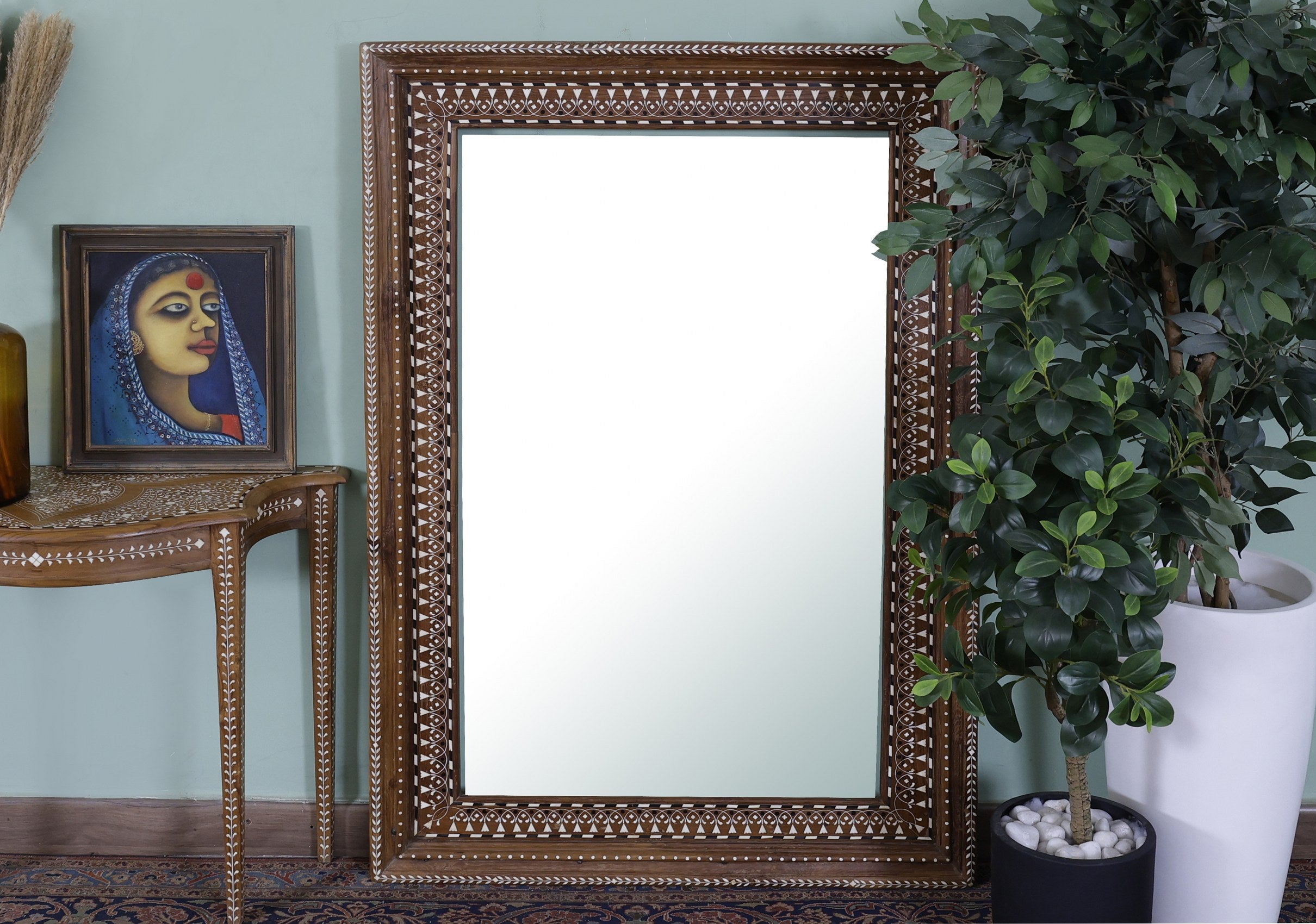 Raynor Mirror Frame