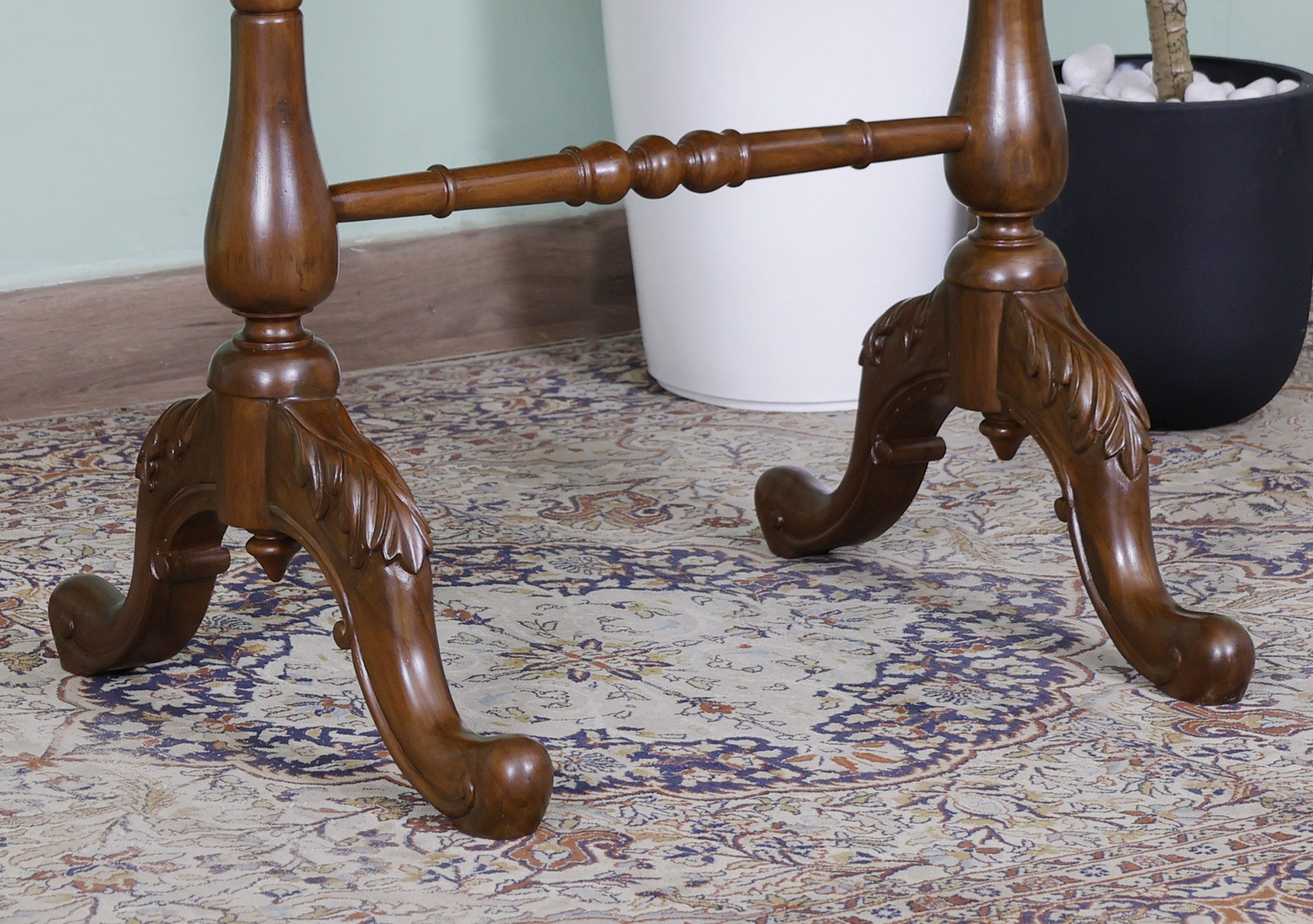 Fullerton Table