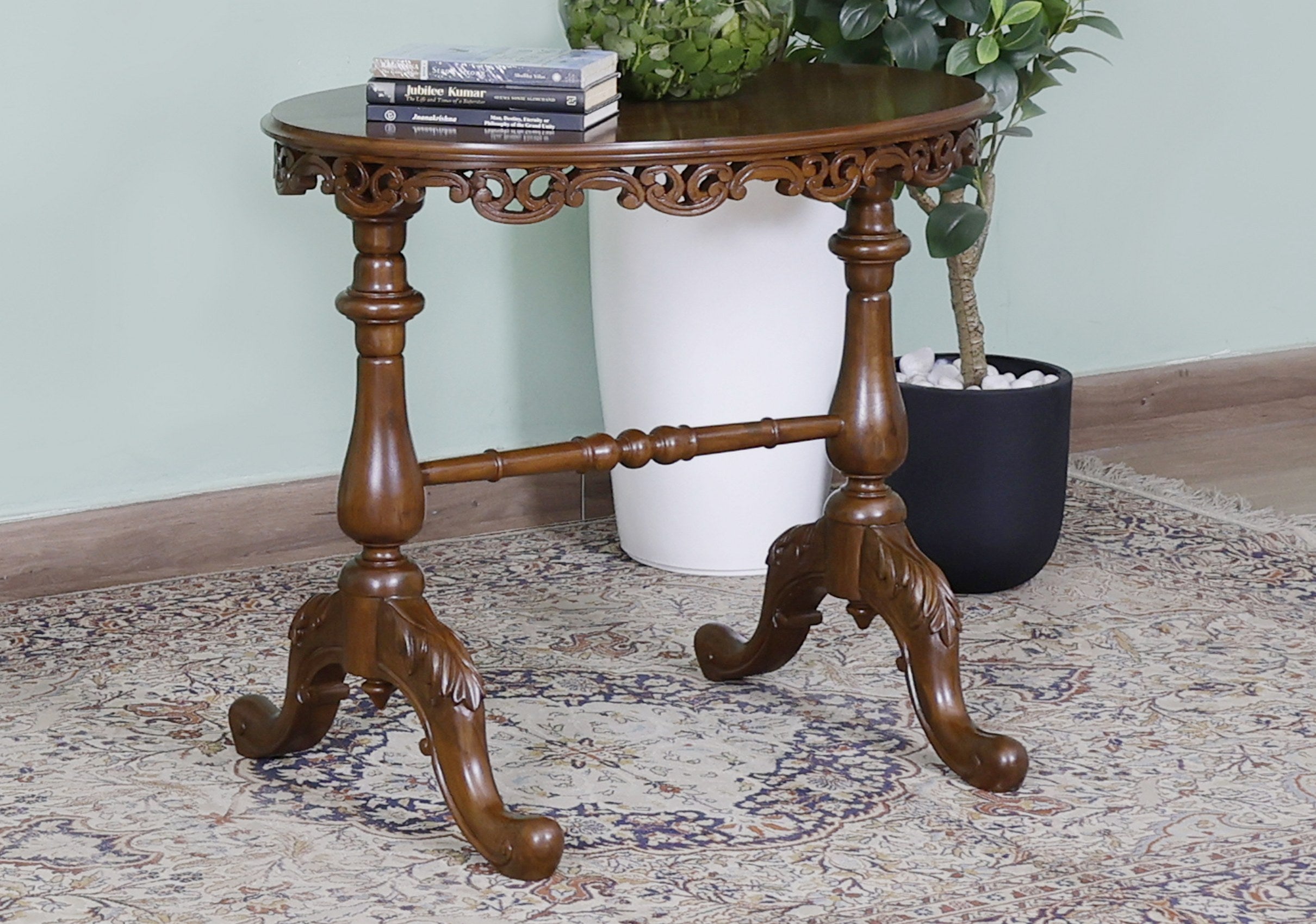 Fullerton Table