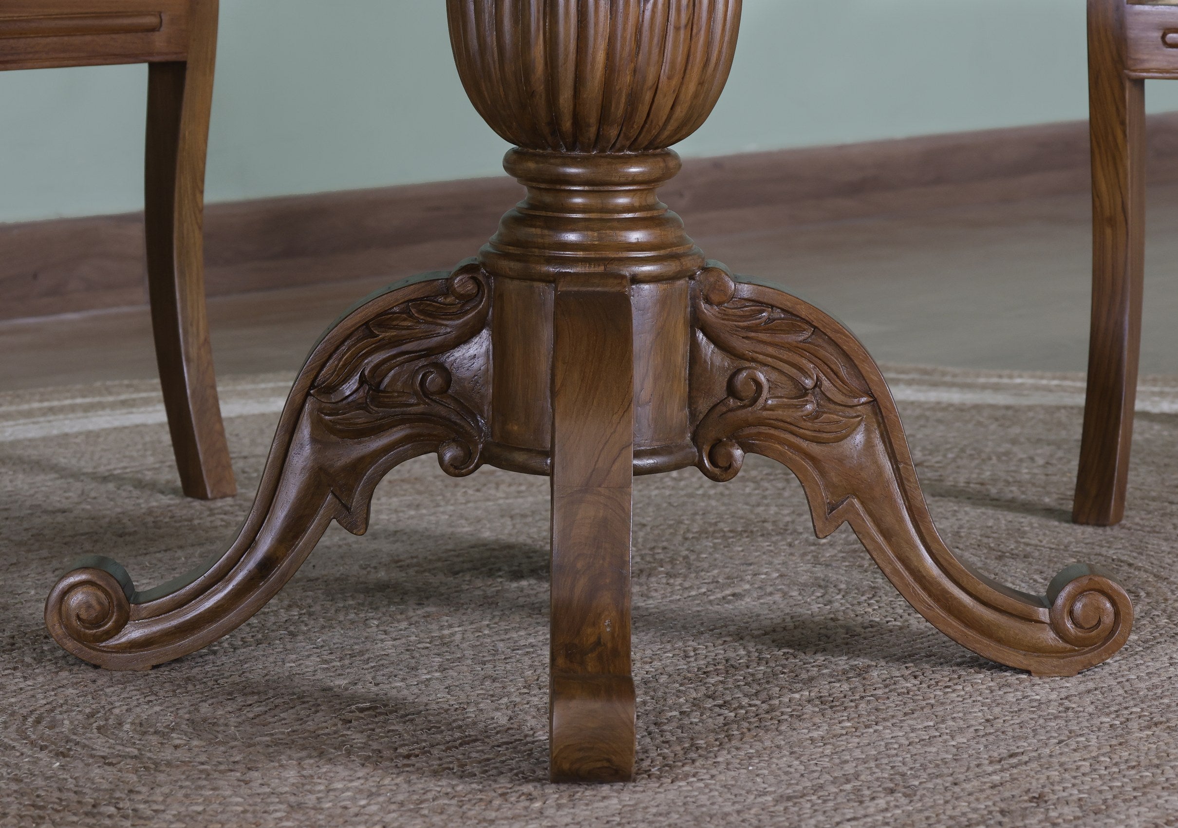 Carbost Dining Table