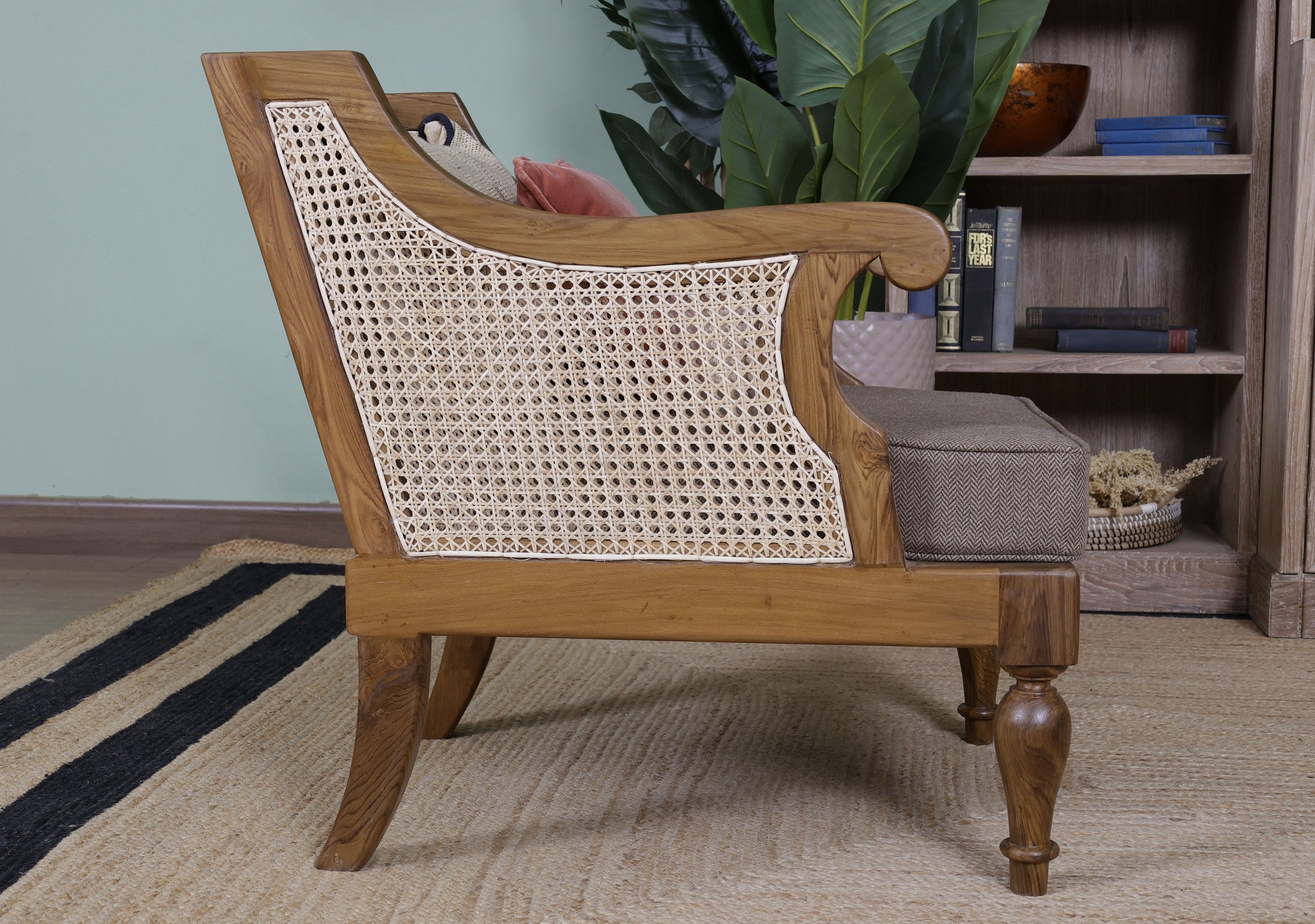 Tinker Lounge Chair