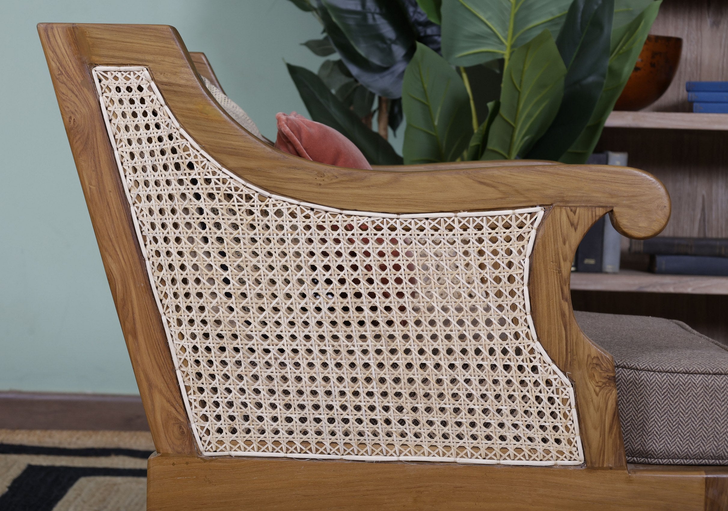 Tinker Lounge Chair