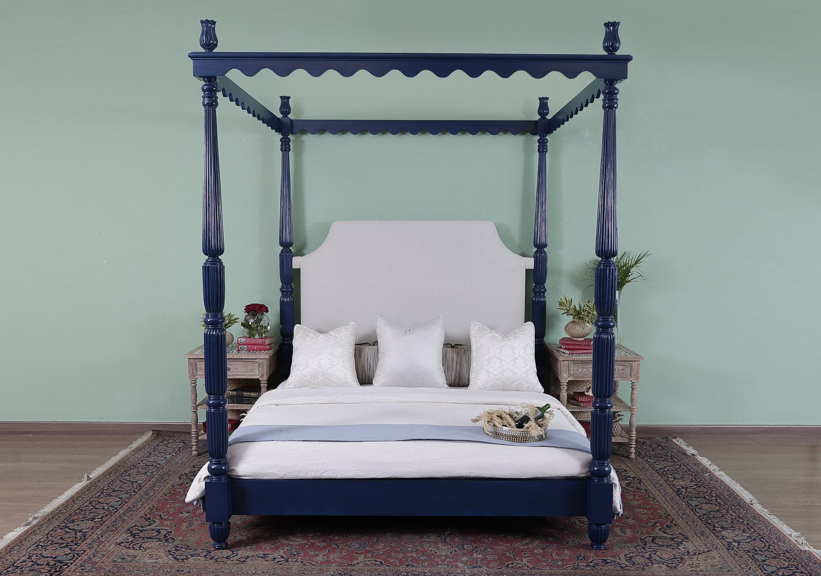 Havelock Nightstand
