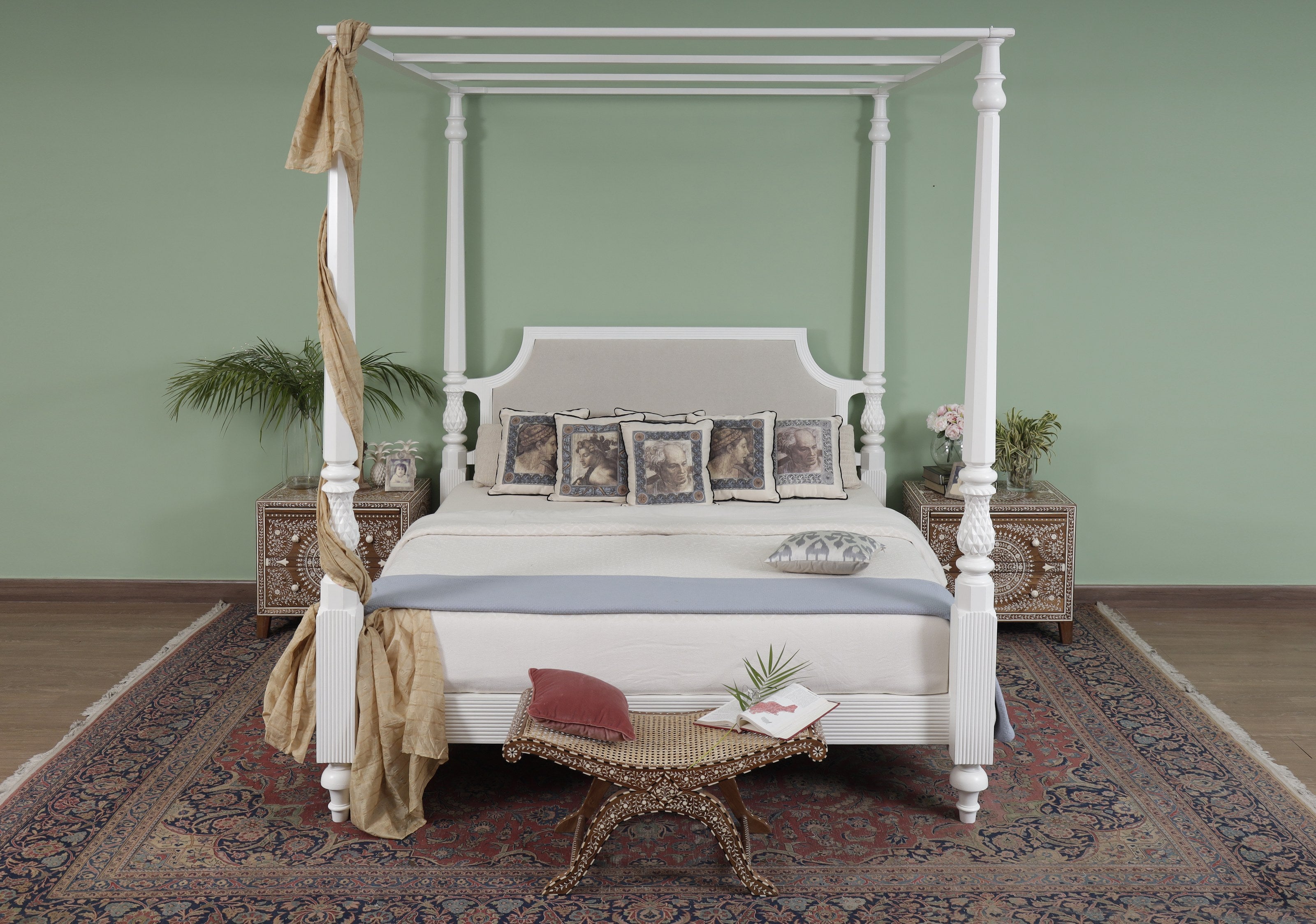 Norrie Bedside Table