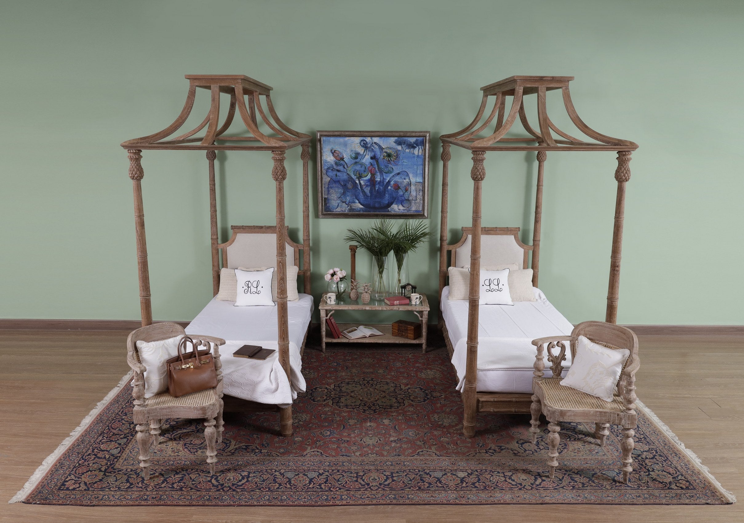 Mallaby Corner Chair