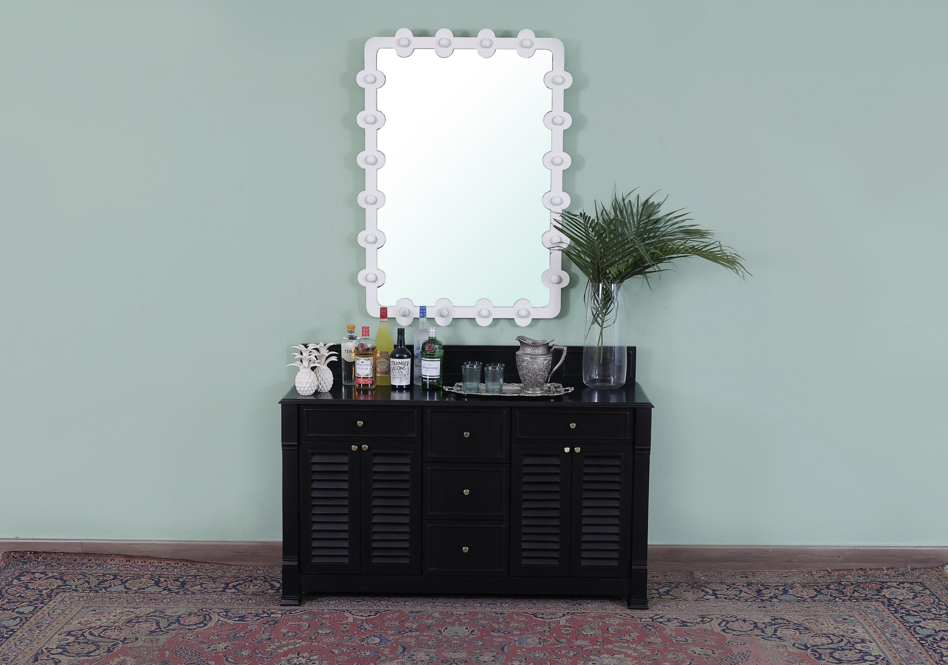 Hallor Vanity