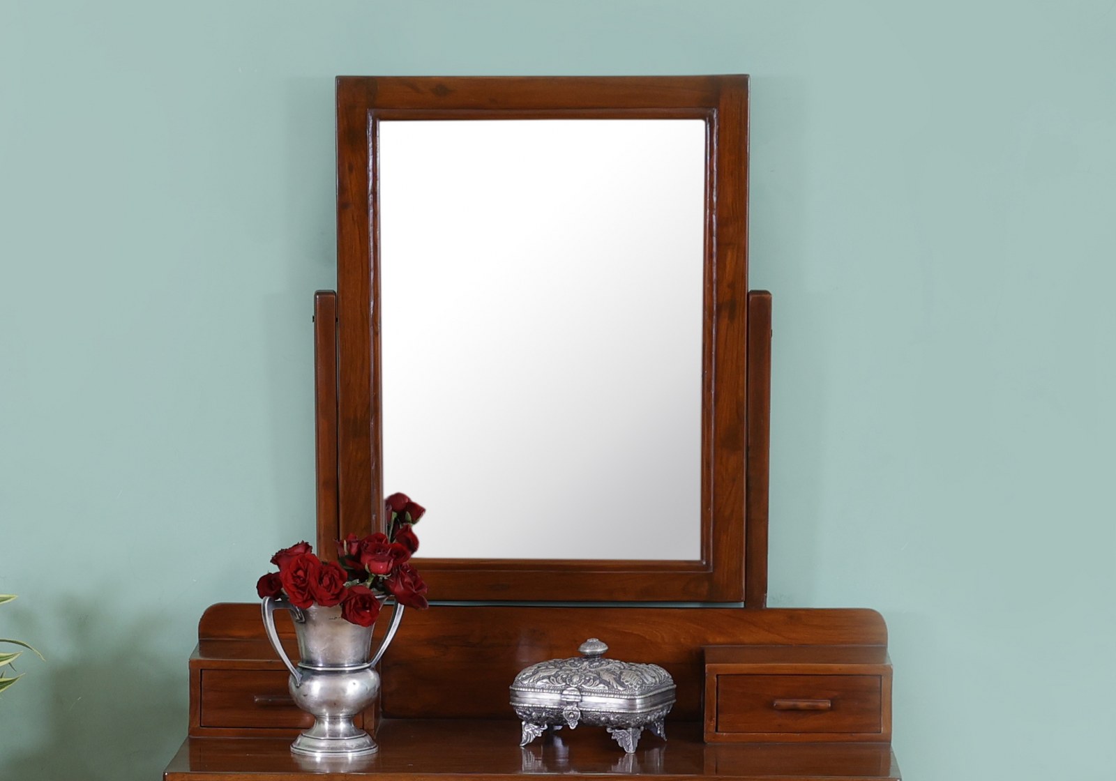 Finley Dresser