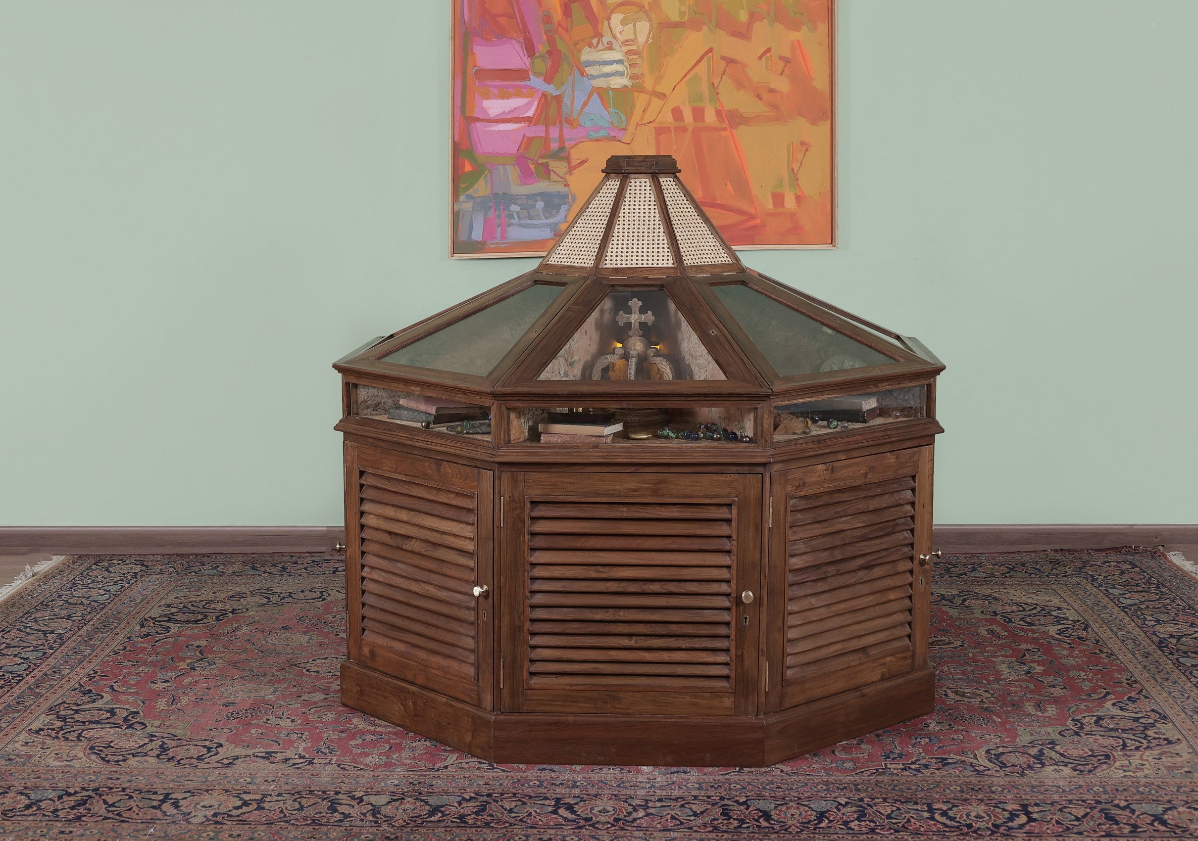 Cordova Octagonal Display Unit