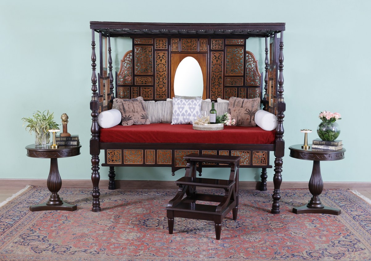 Hendrik Step Stool
