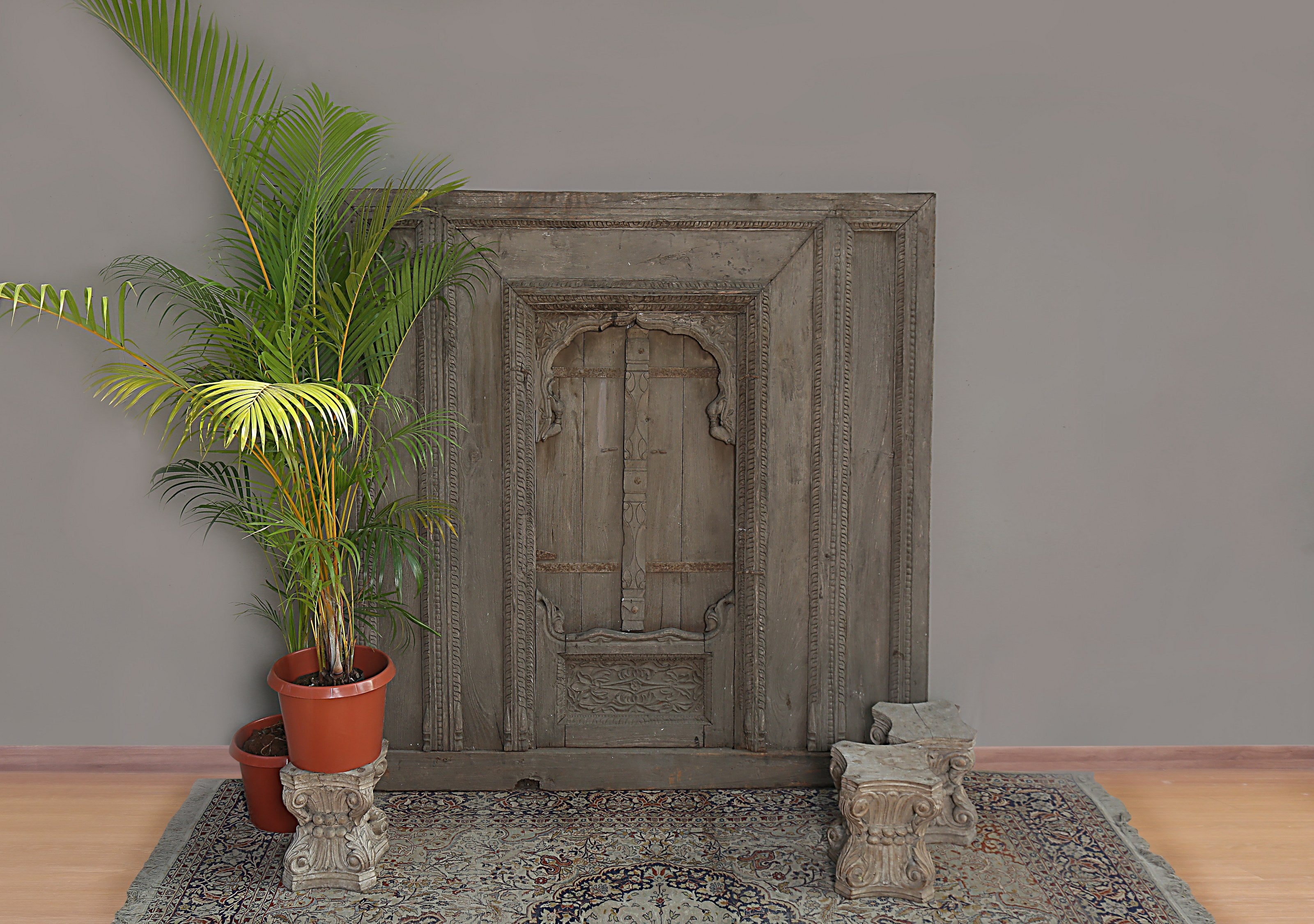 Varenne Antique Jharokha