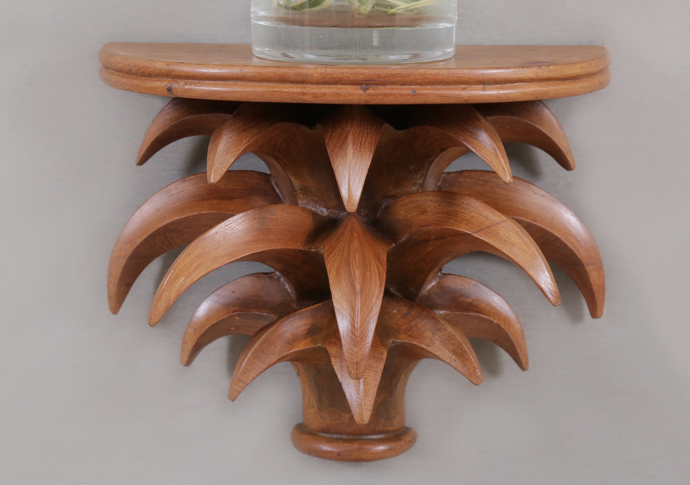 Linton Palm Tree Bracket