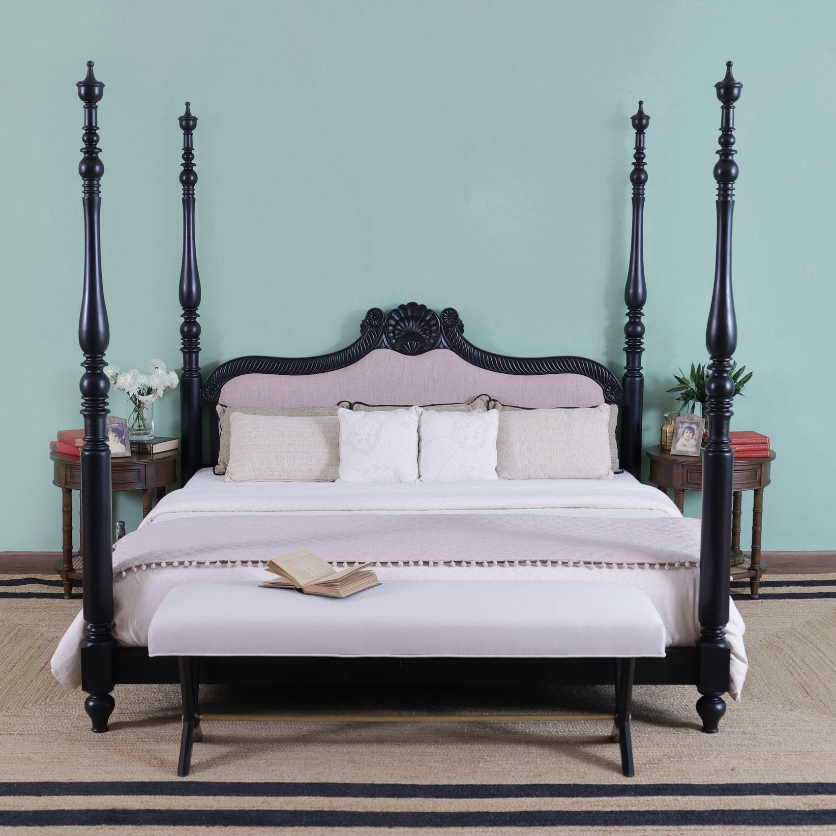 Walcott Poster Bed
