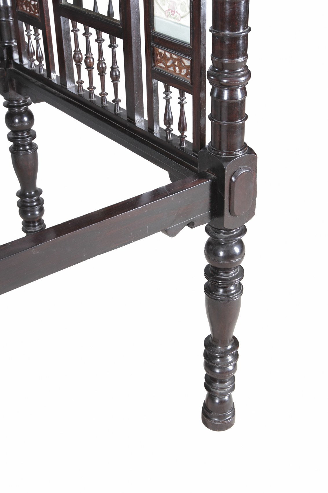 Greening Antique Day Bed