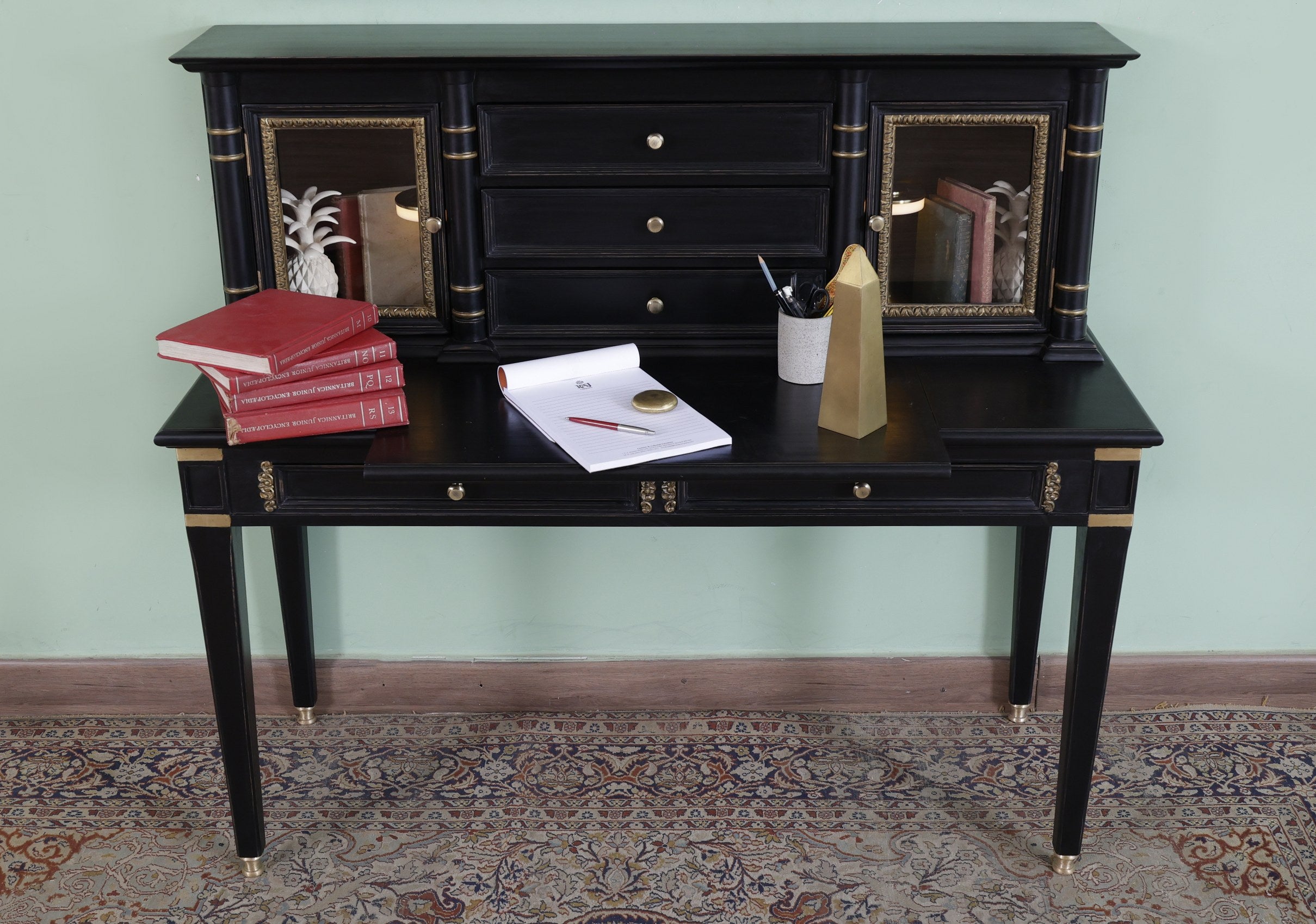 Kironde Desk