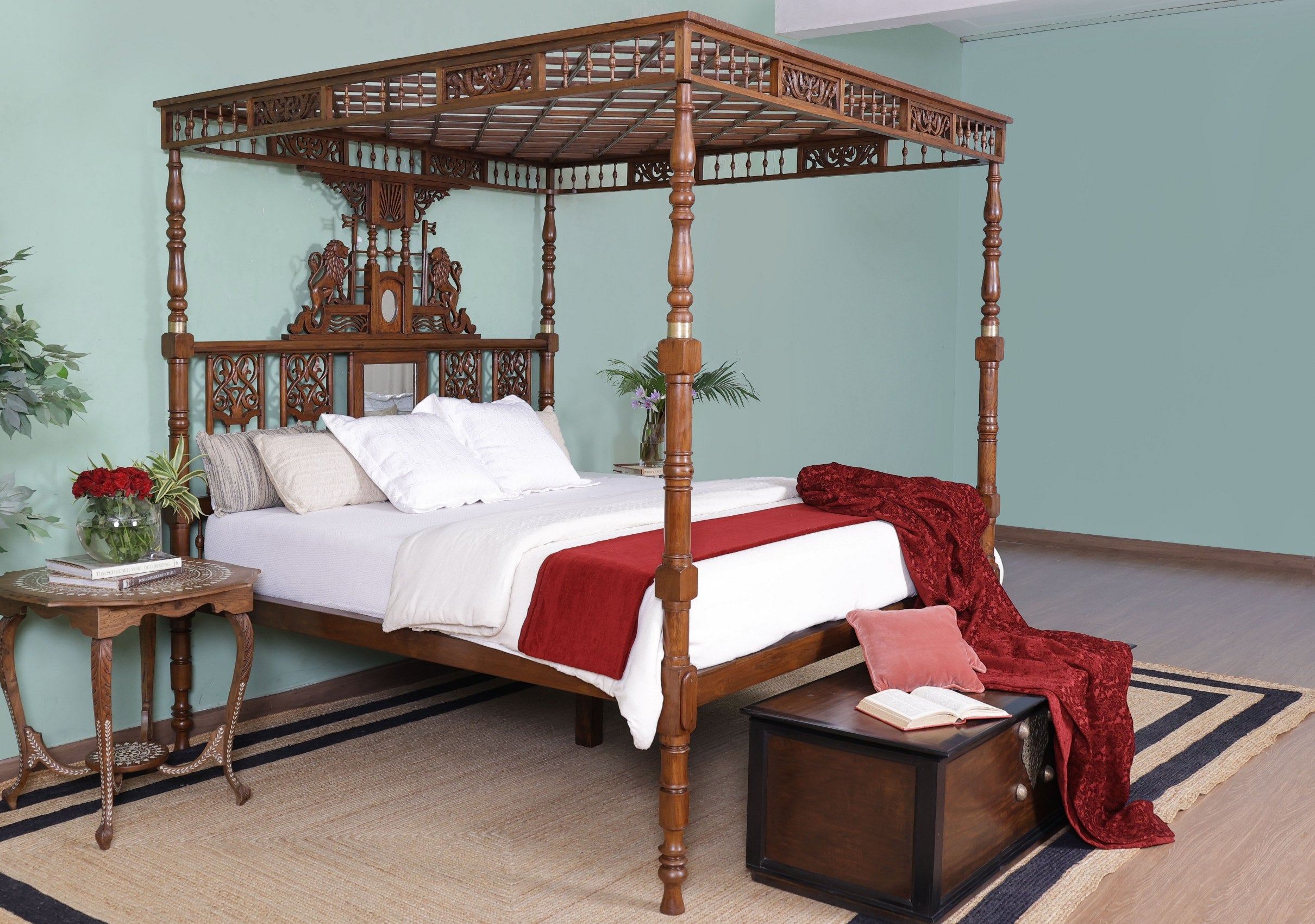 Lloyd antique Poster Bed