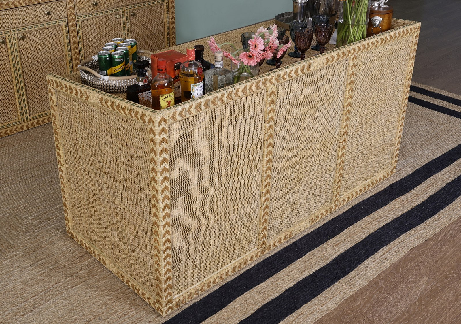Hudson Bar Counter