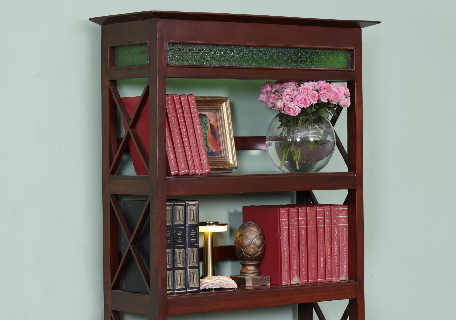 Romulo Open Bookshelf