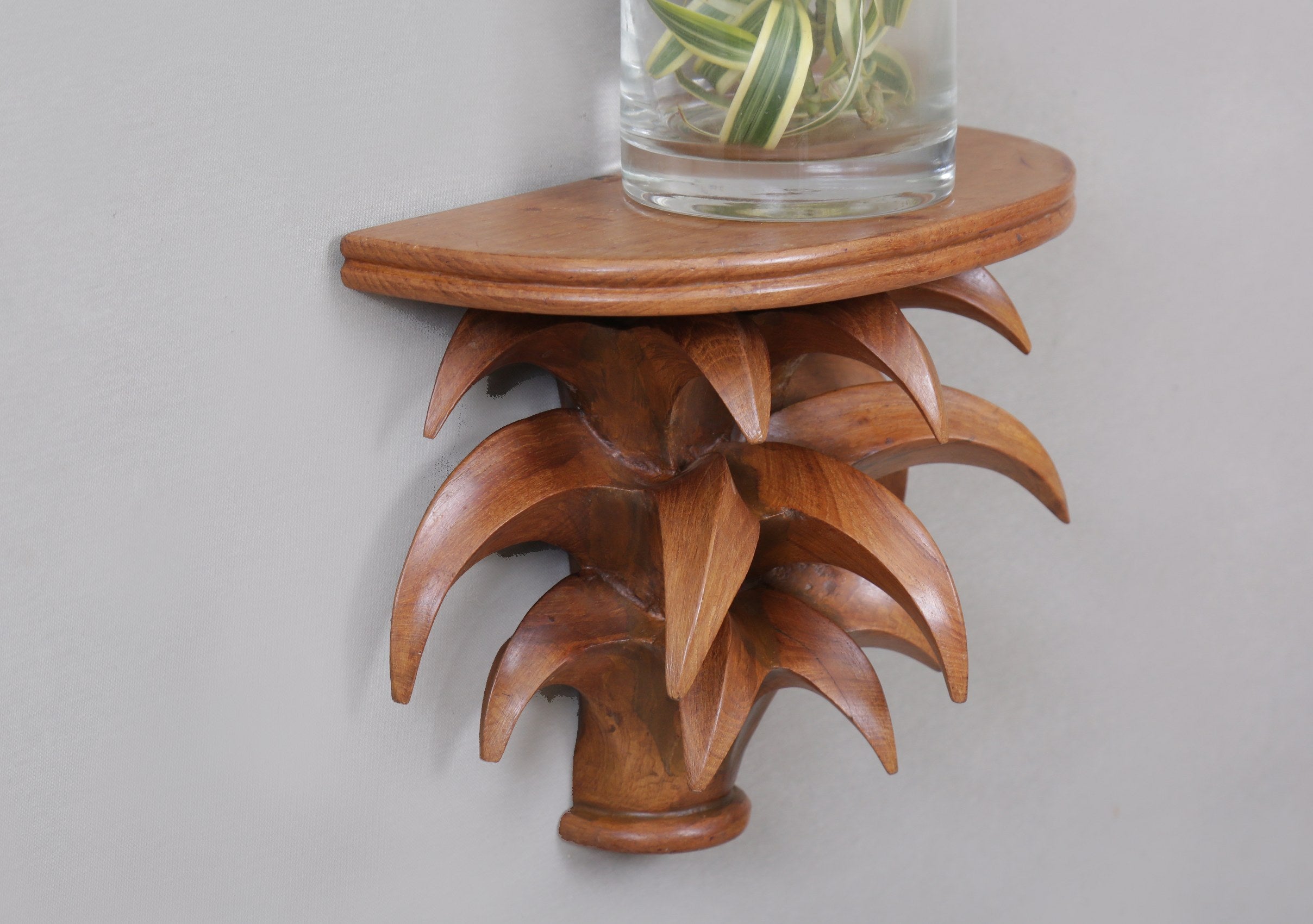 Linton Palm Tree Bracket