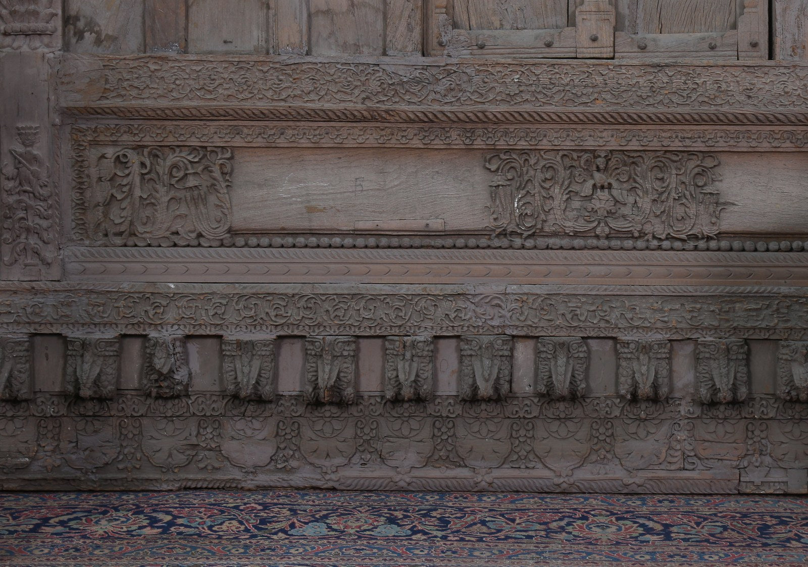 Macktavish Antique Jharokha
