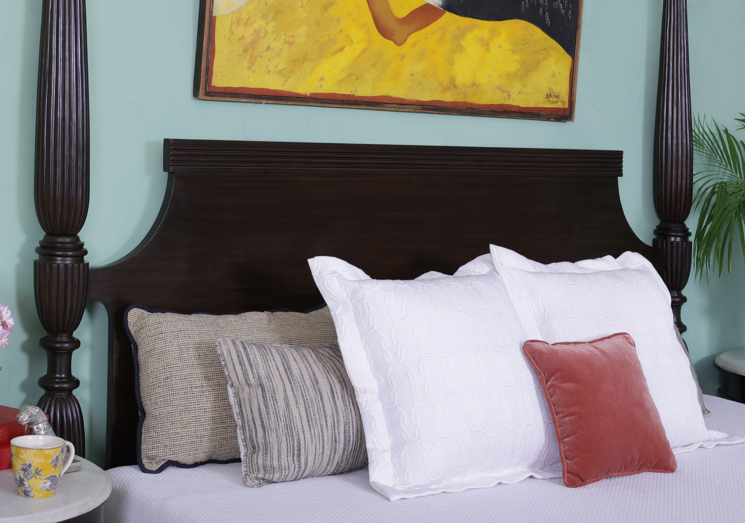 Boris Poster Bed