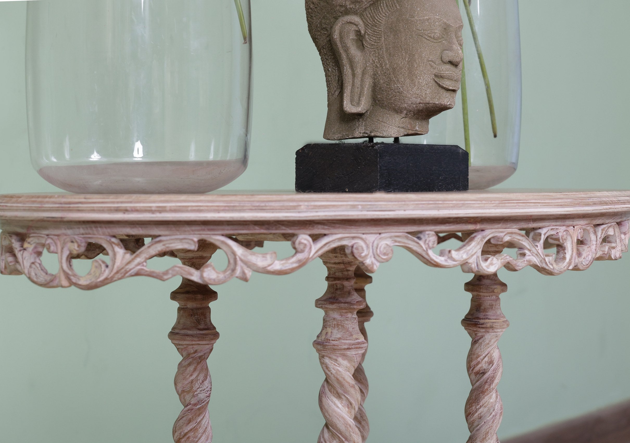 Zuniga Table