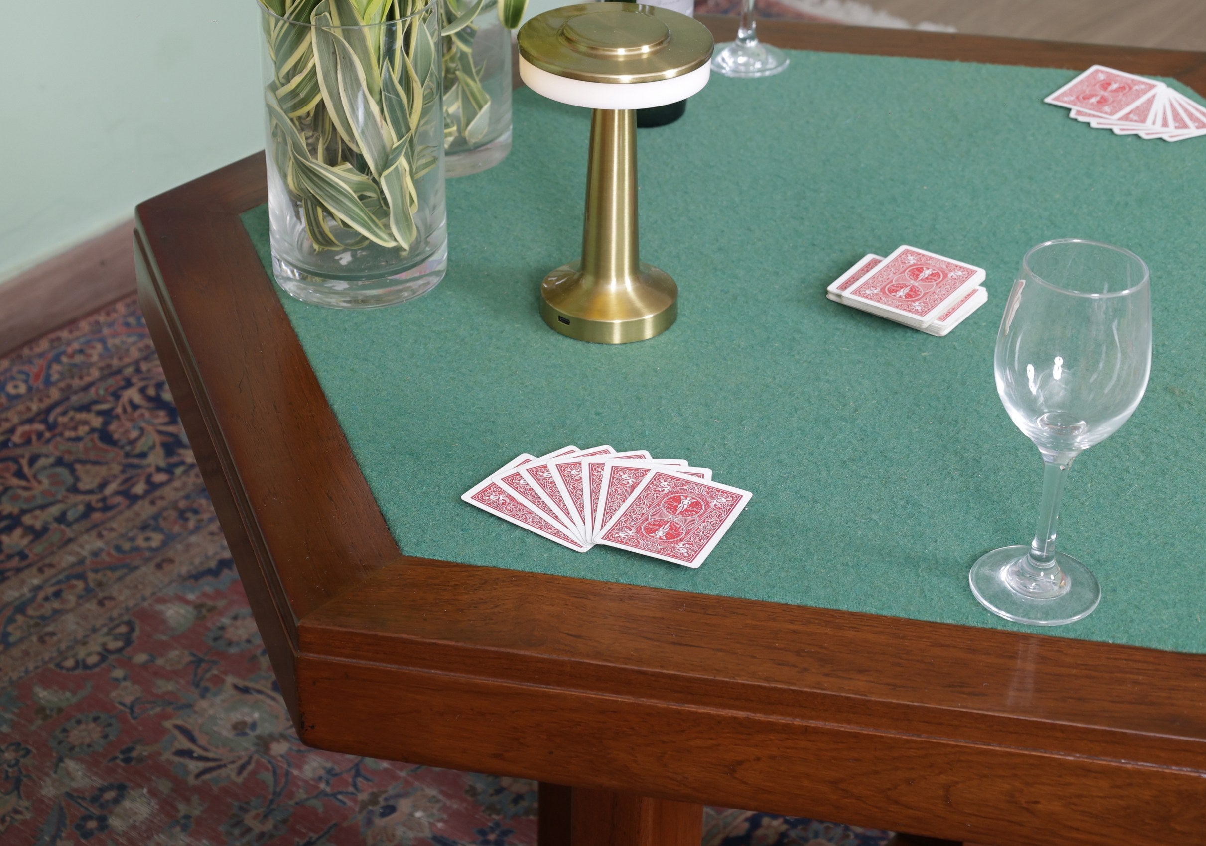 Benitez Game Table