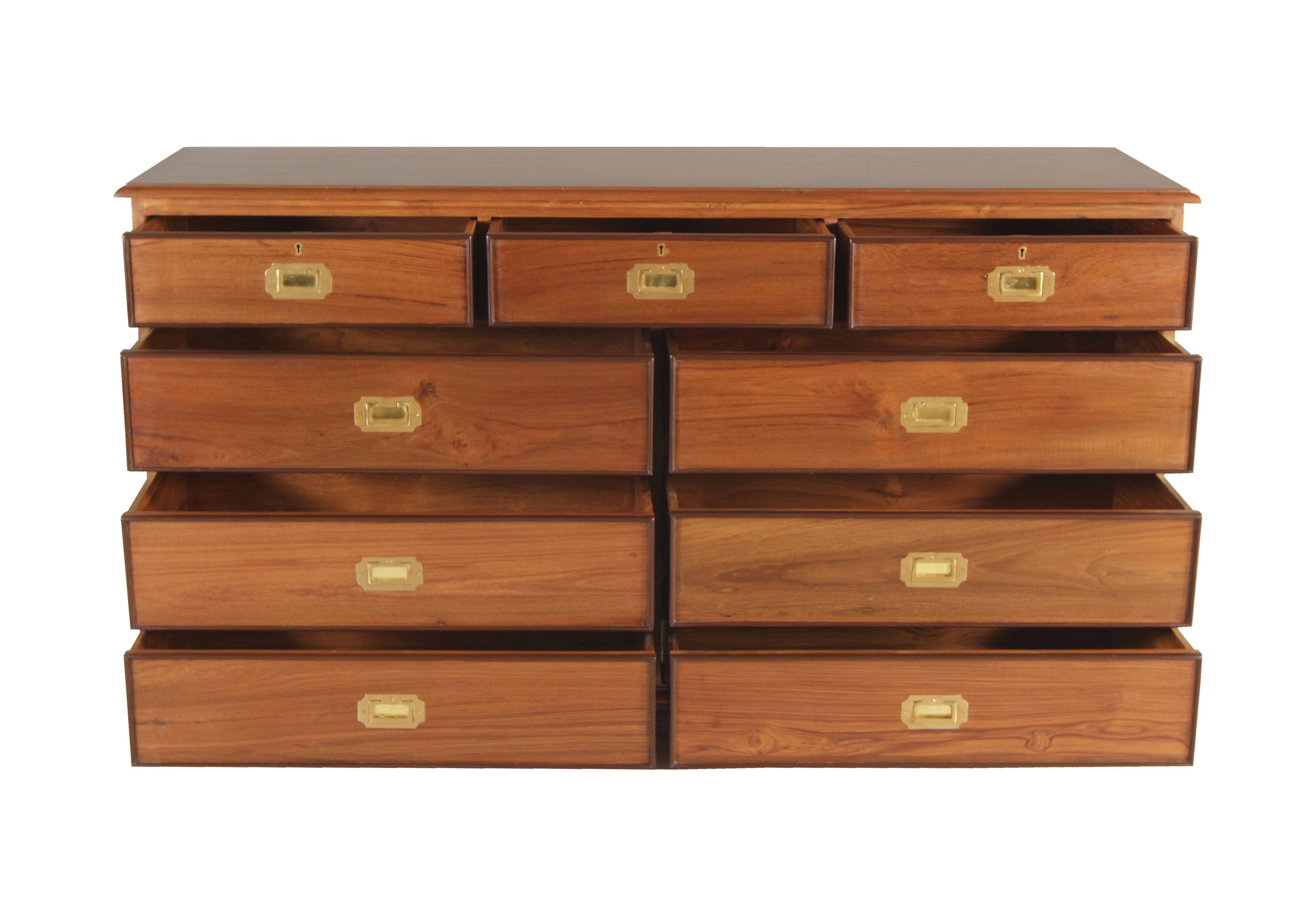 Knaggs Chest of Drawers