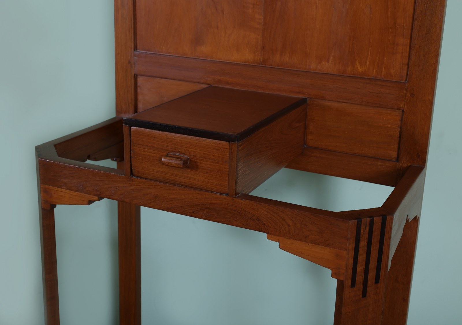 Kervel Hat Stand