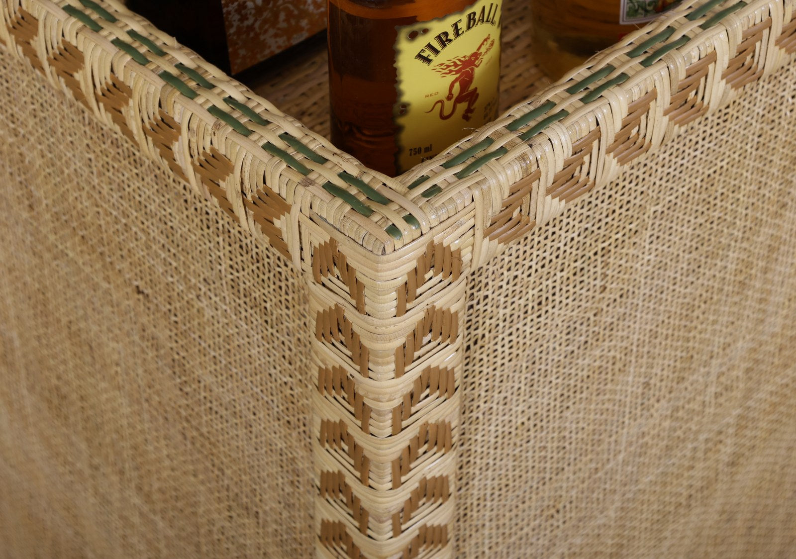 Hudson Bar Counter