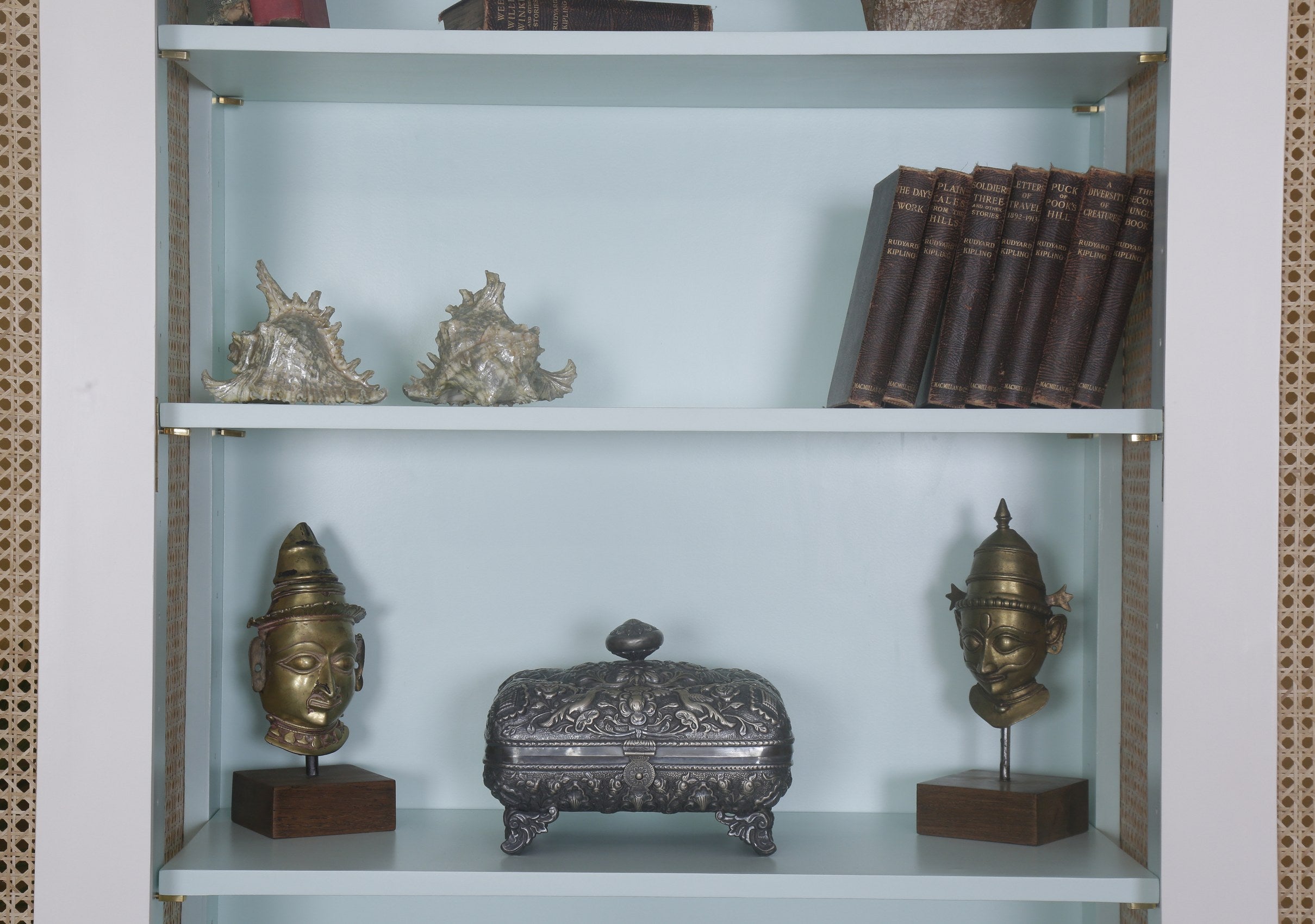 Acklins Cabinet