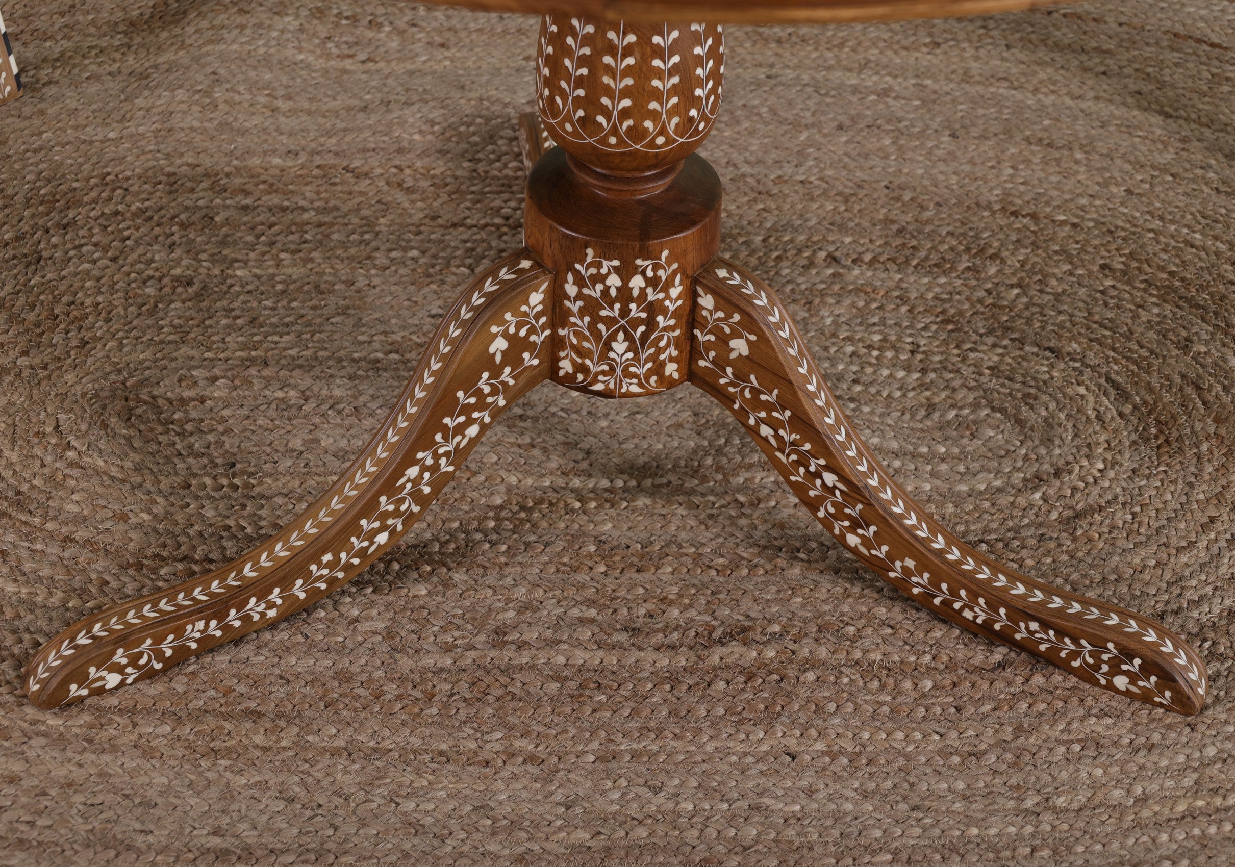 Lorett Dining Table
