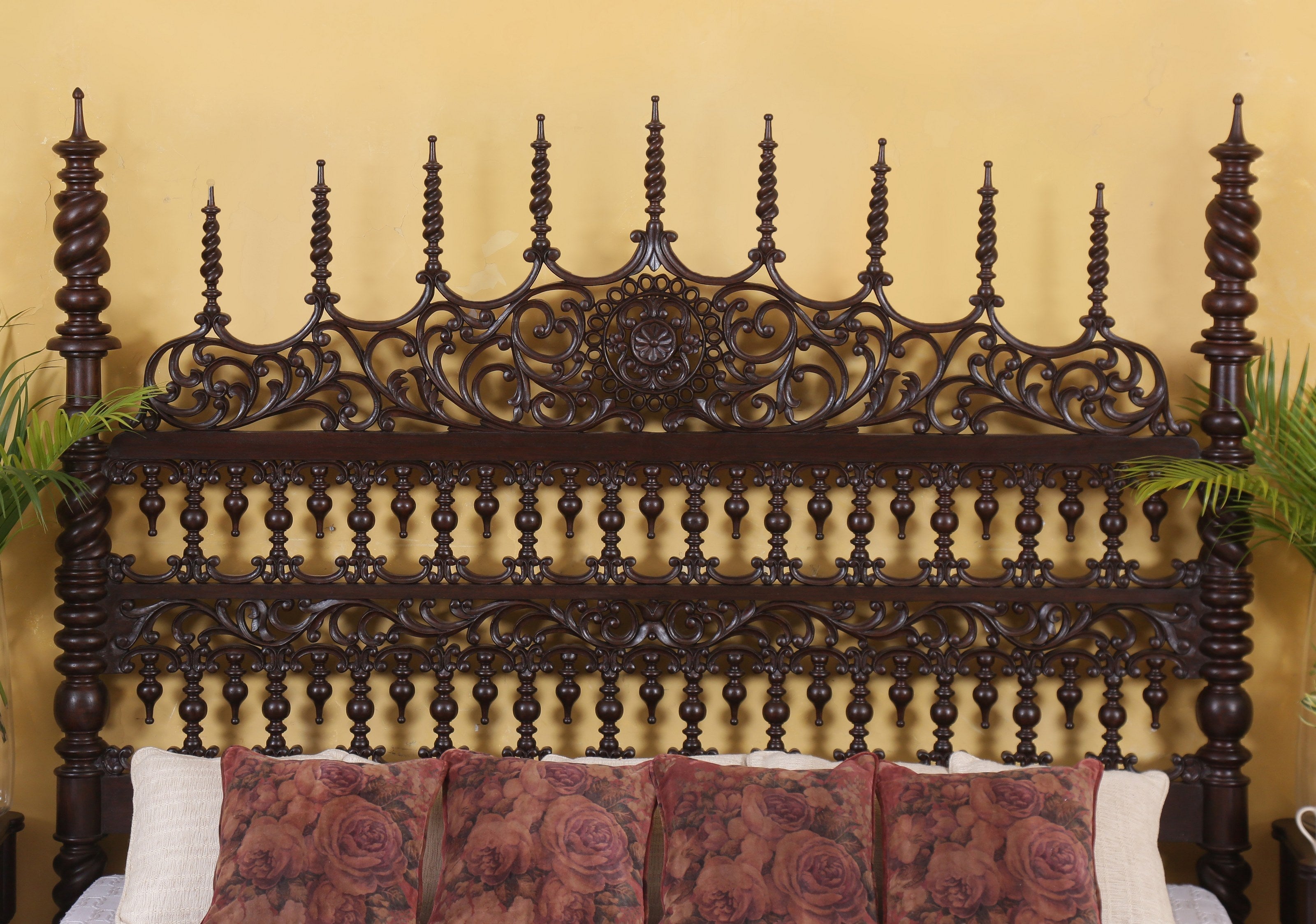 Macaulay Bed