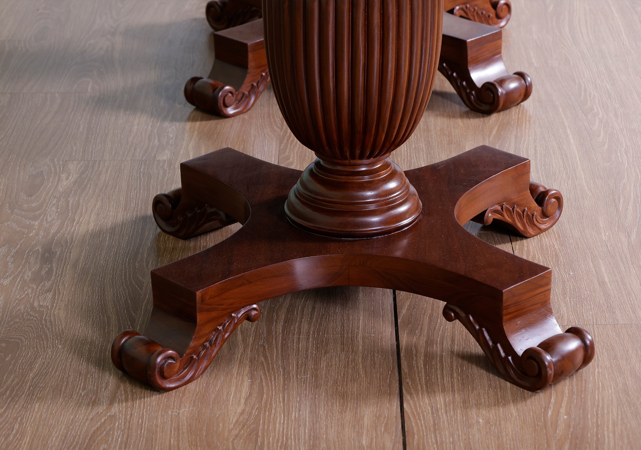 Sussex Dining Table
