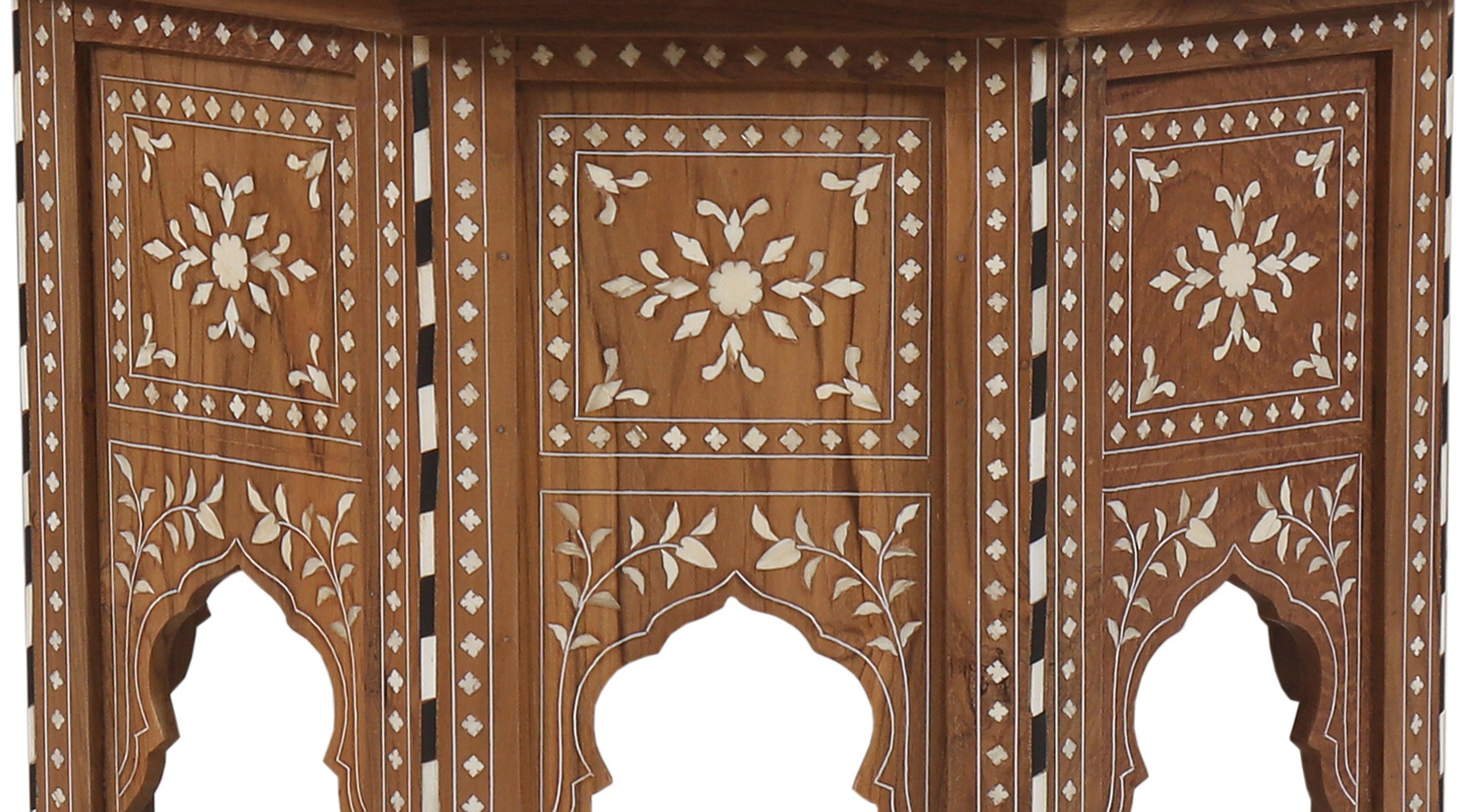 Lyron Table