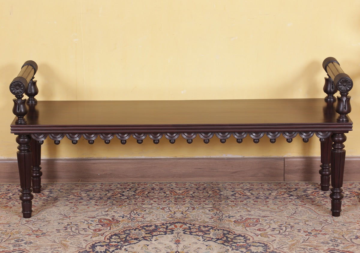 Tapia Bench