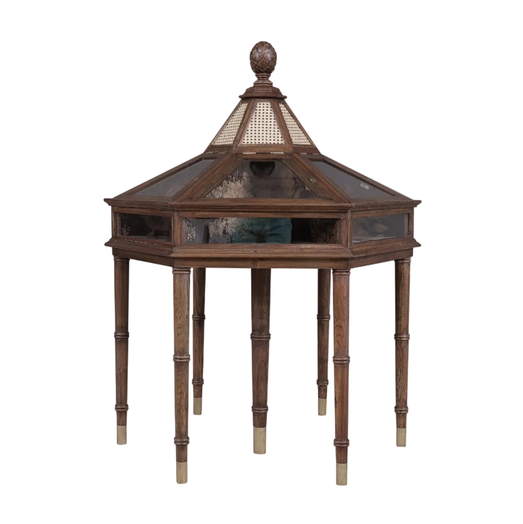 Harlan Hexagonal Showcase
