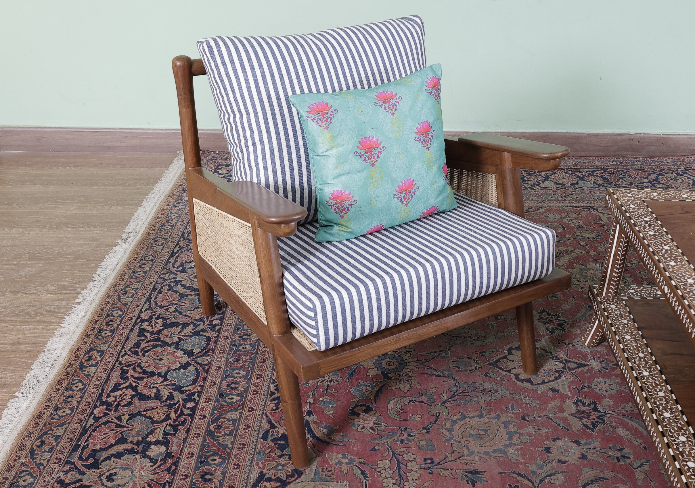 Neeson Easy Chair