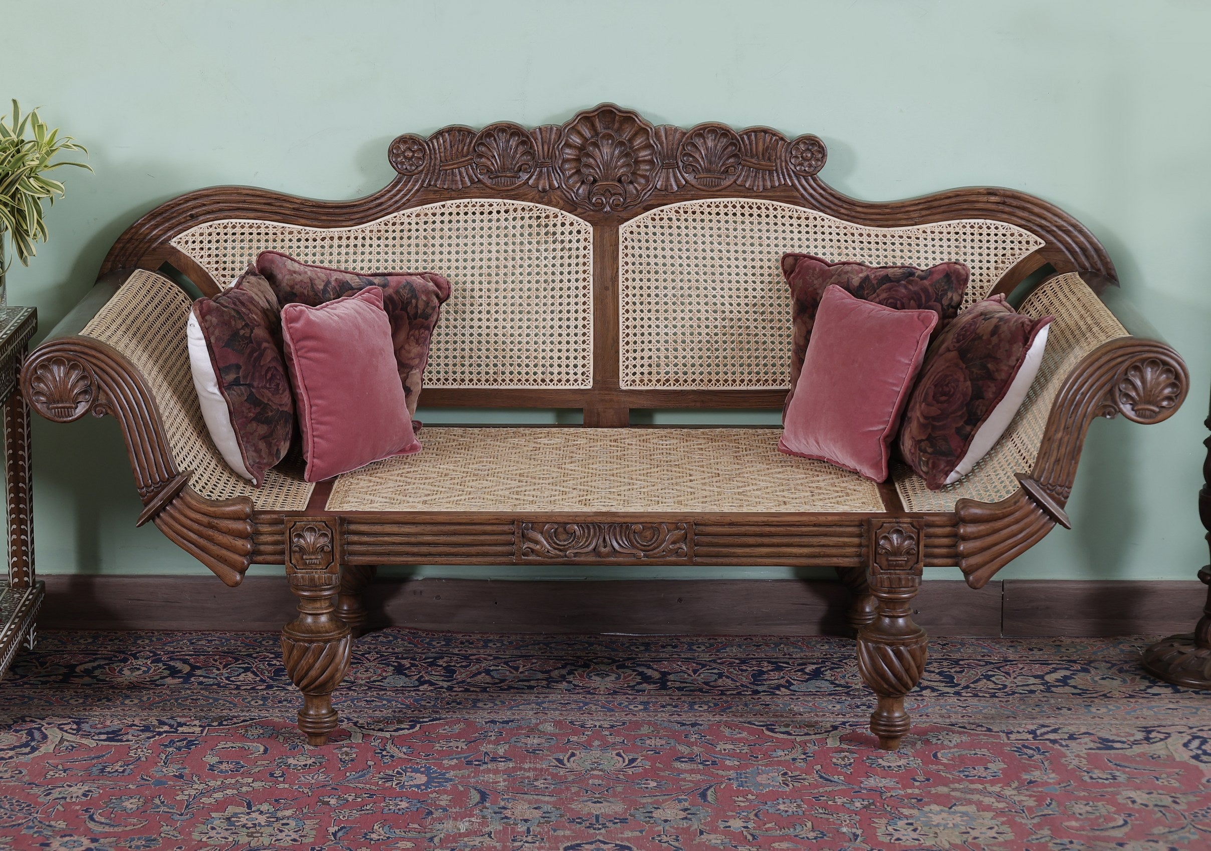 Verbeek Antique Divan