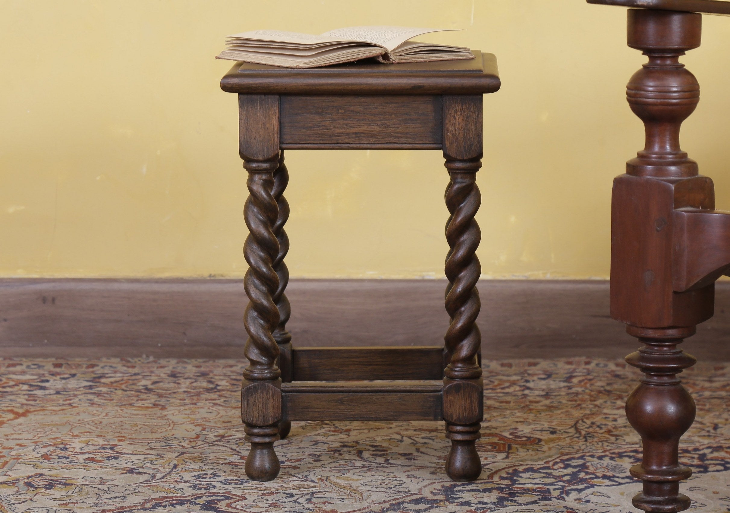 Stubbs Stool